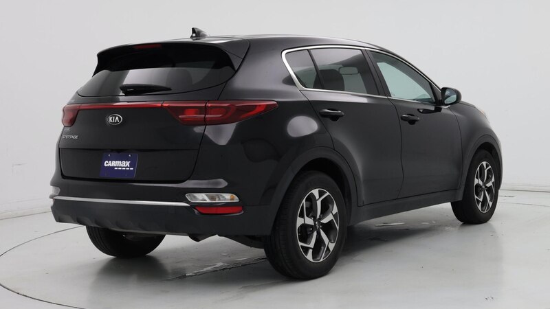 2022 Kia Sportage LX 8