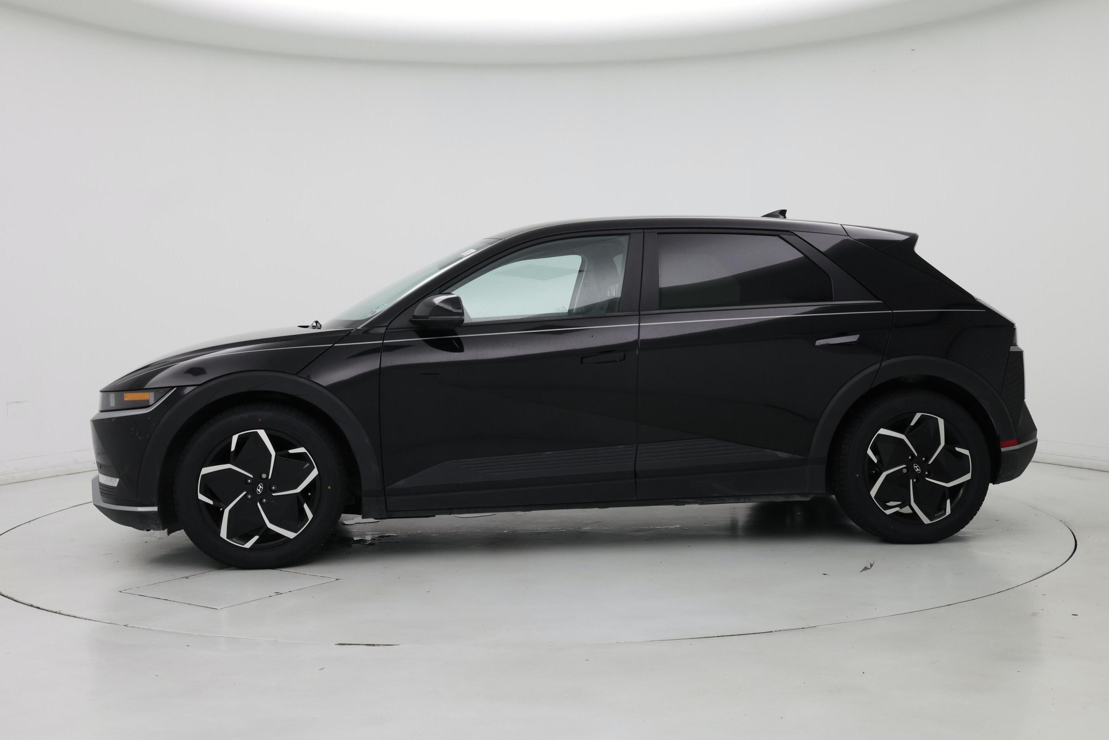 Thumbnail: 2023 Hyundai Ioniq 5 - 3