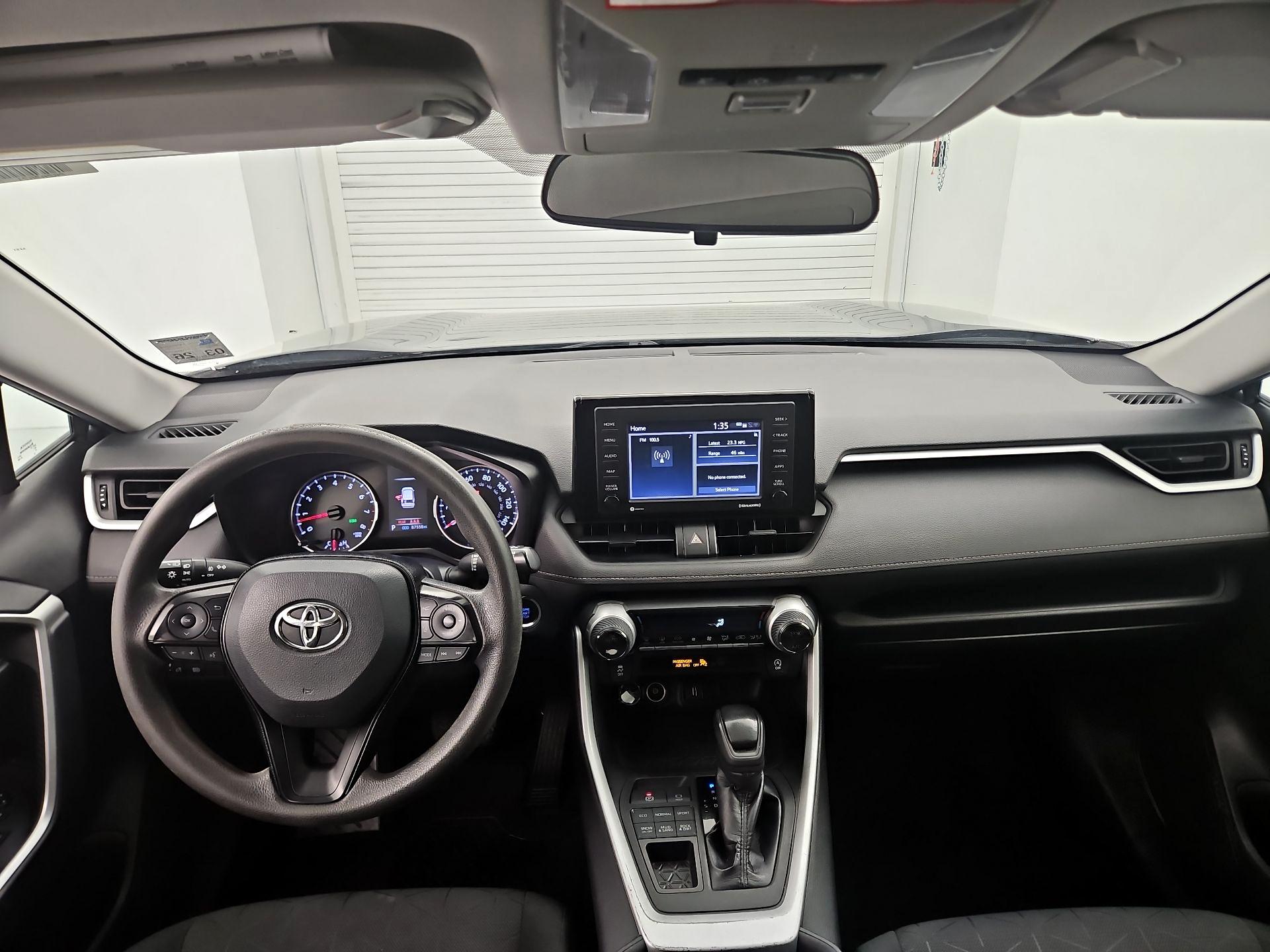 Thumbnail: 2020 Toyota RAV4 - 9