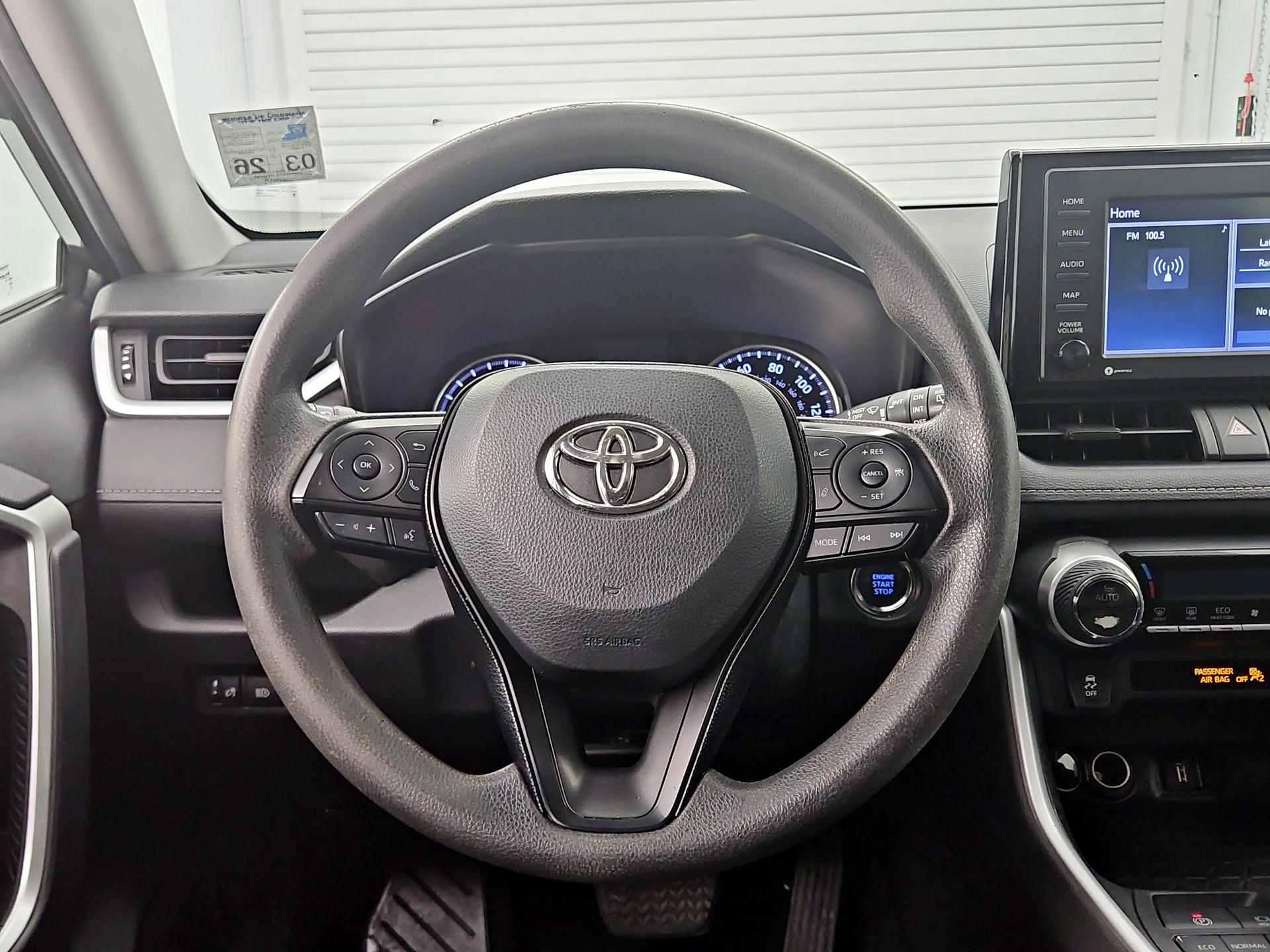 Thumbnail: 2020 Toyota RAV4 - 10