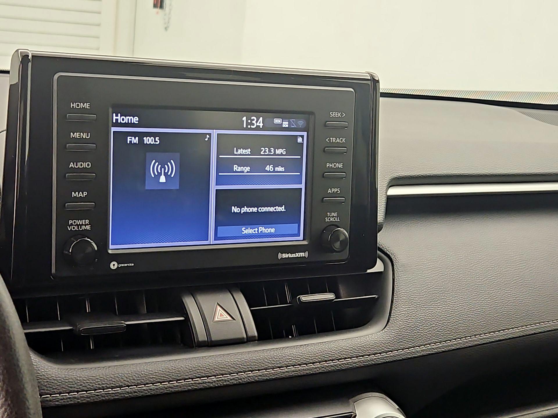 Thumbnail: 2020 Toyota RAV4 - 15