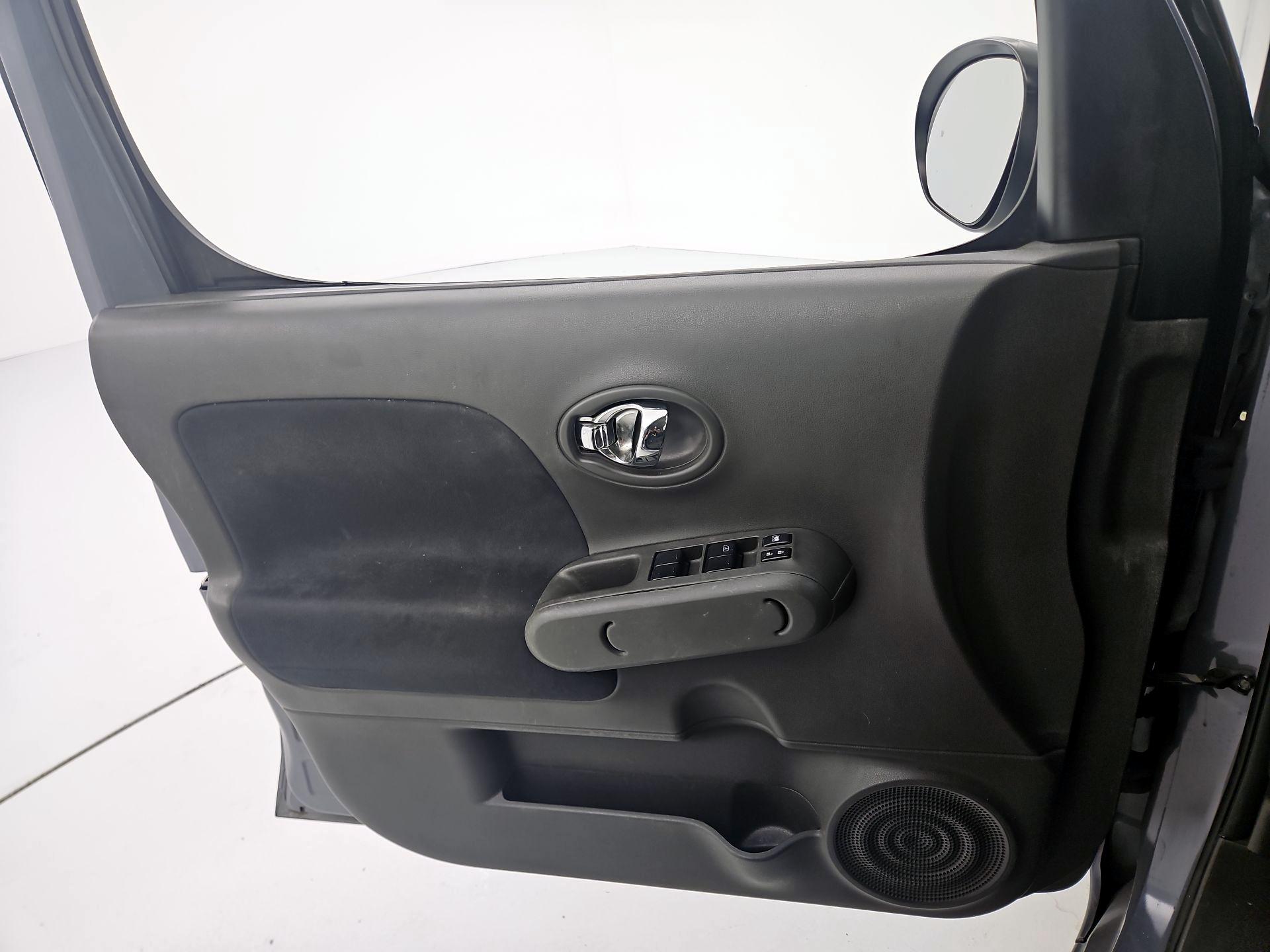 Thumbnail: 2013 Nissan Cube - 12