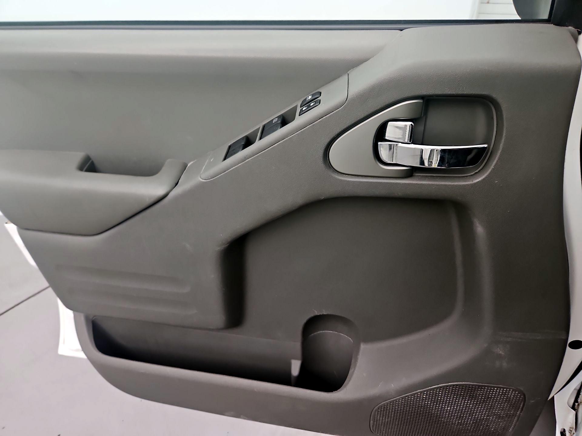 Thumbnail: 2019 Nissan Frontier - 12