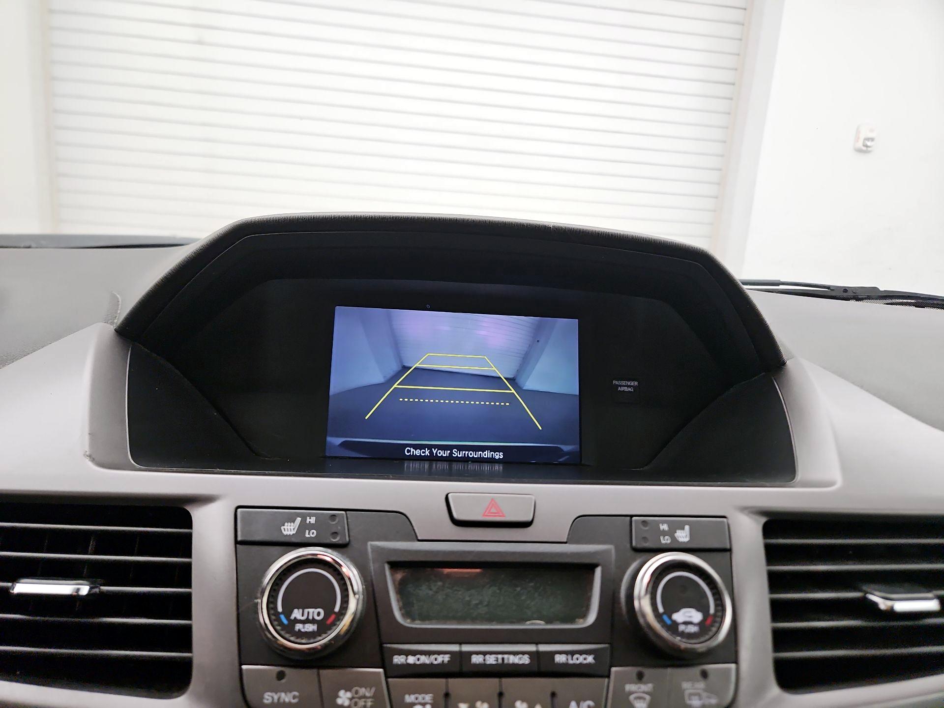Thumbnail: 2014 Honda Odyssey - 13