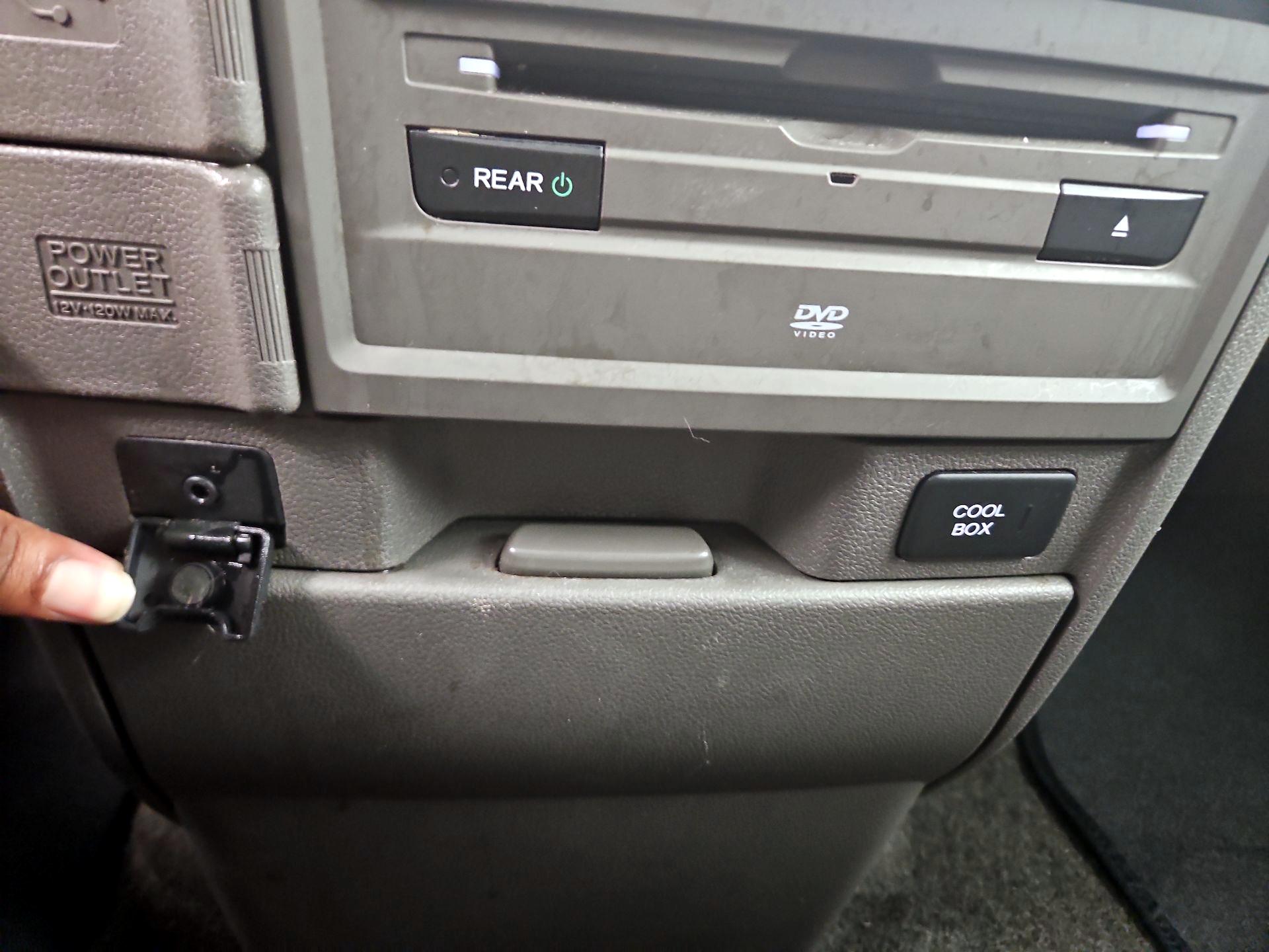 Thumbnail: 2014 Honda Odyssey - 17
