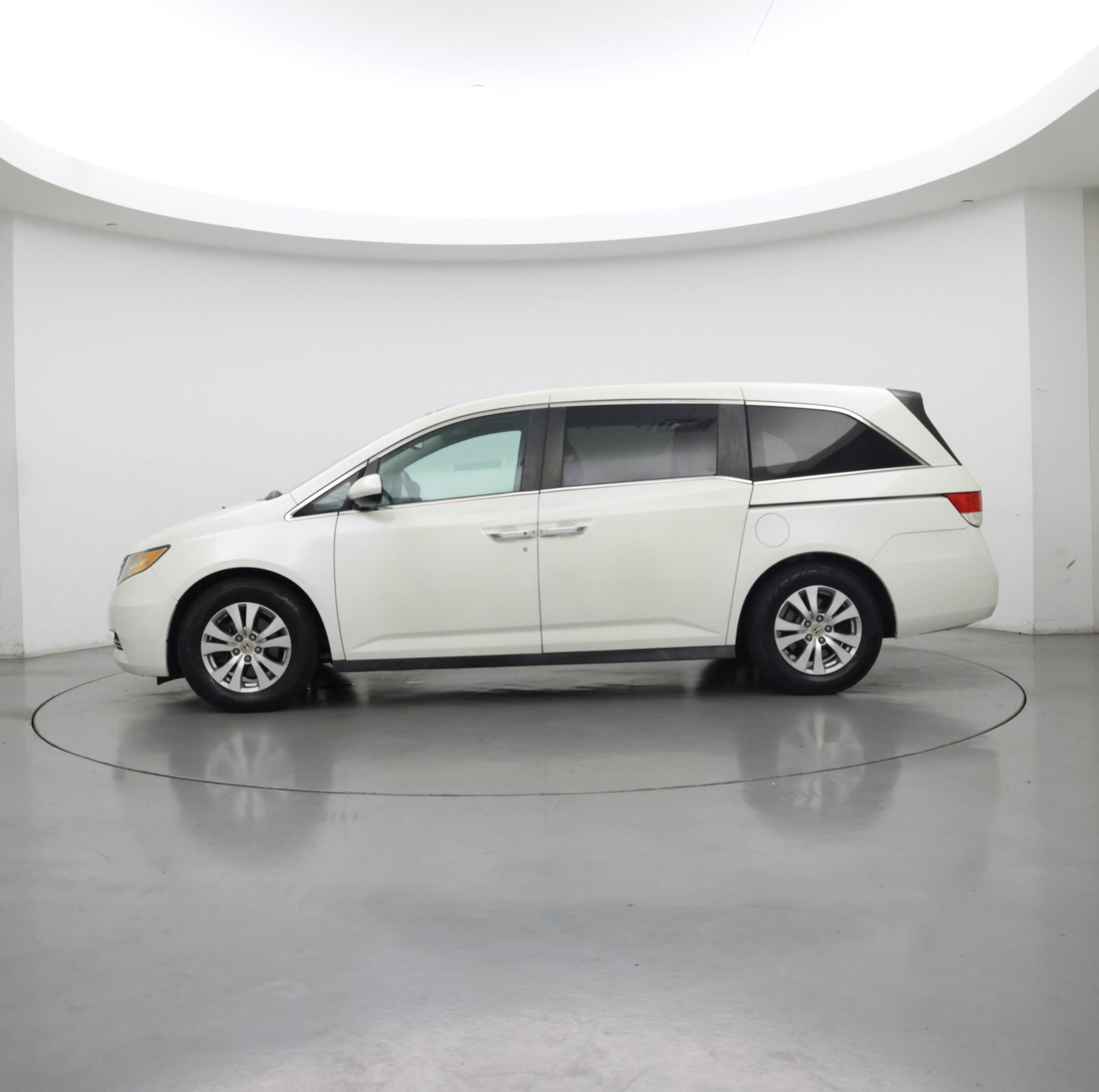 Thumbnail: 2014 Honda Odyssey - 3