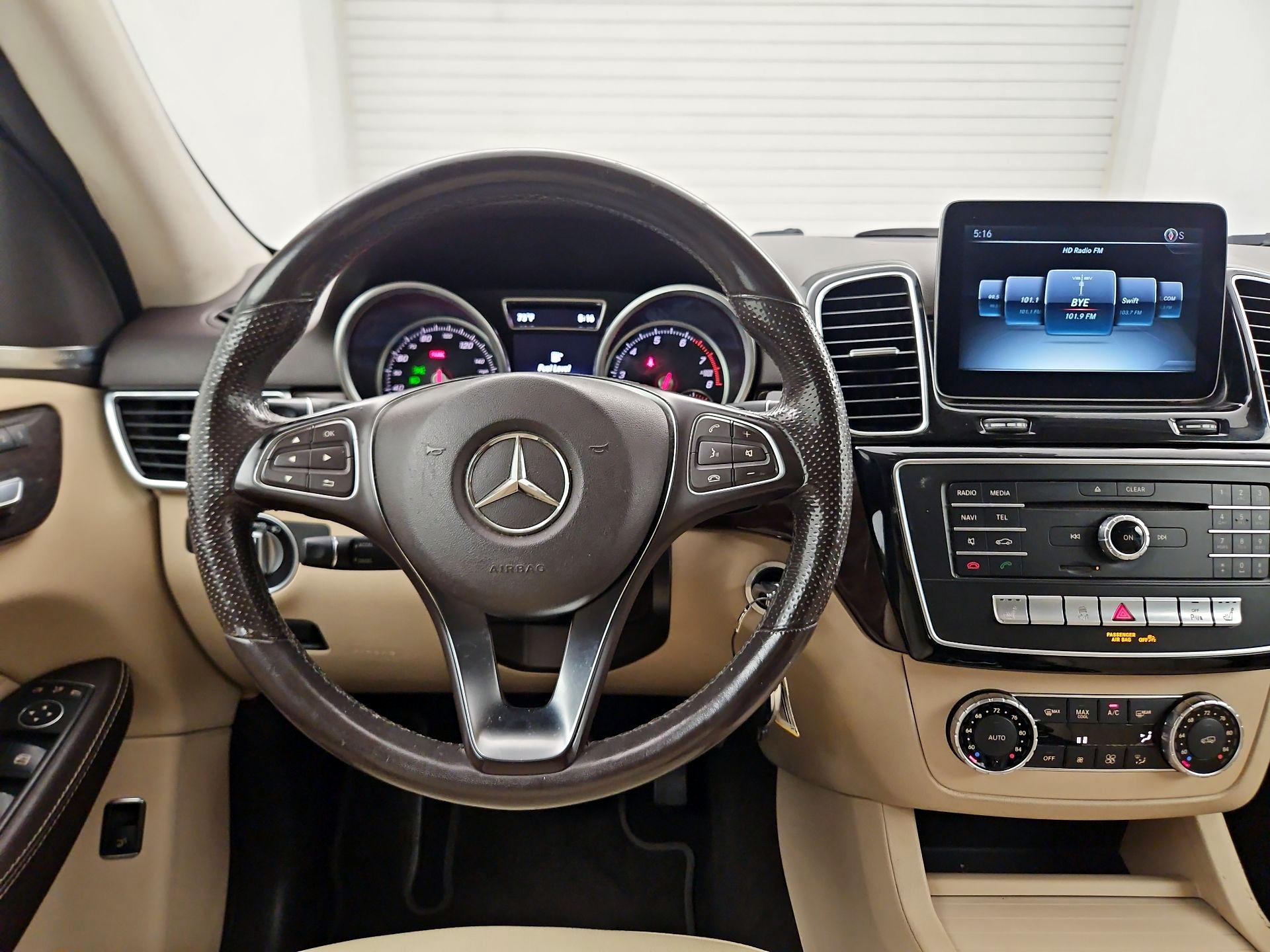Thumbnail: 2017 Mercedes-Benz GLE - 10