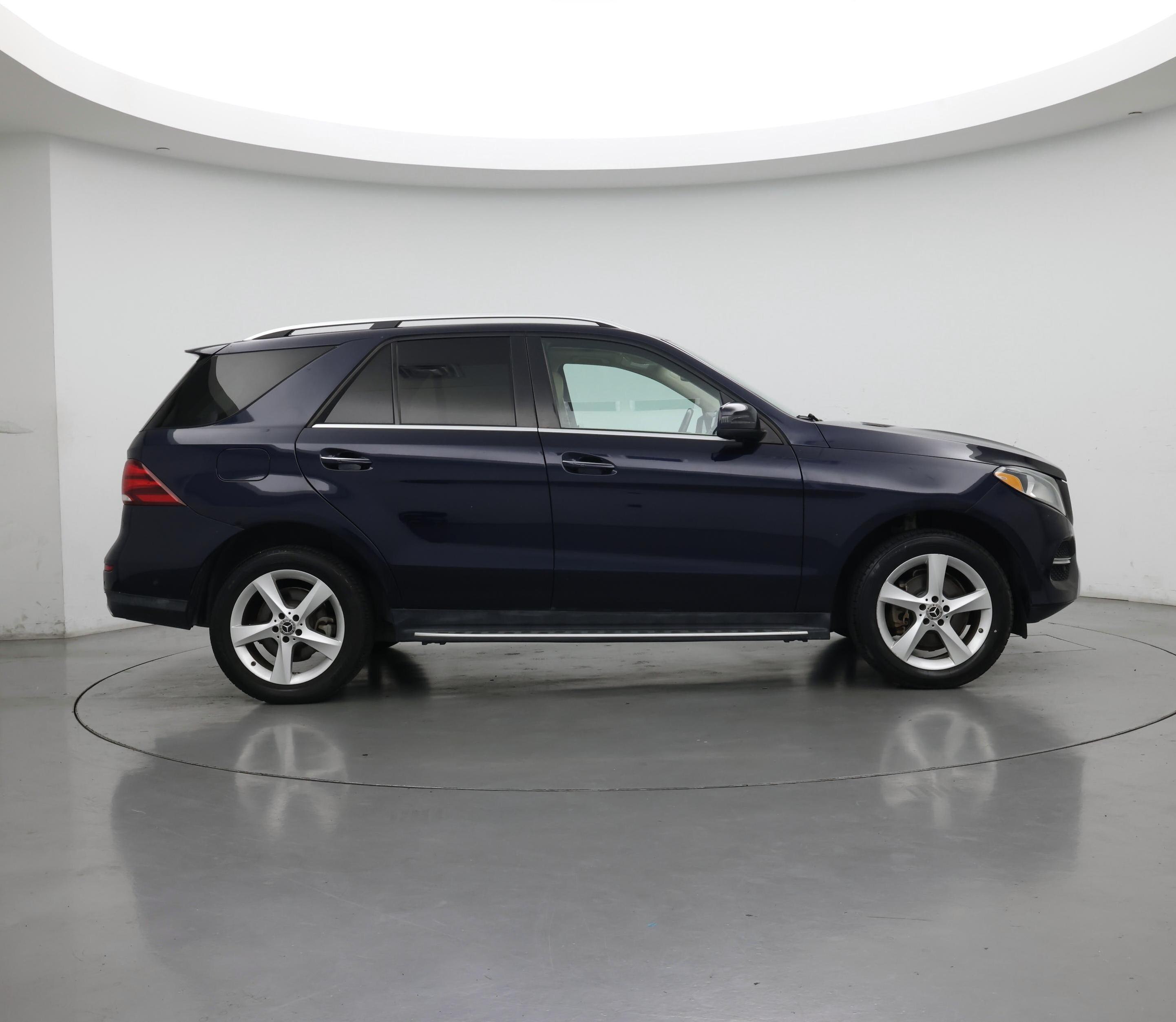 Thumbnail: 2017 Mercedes-Benz GLE - 7