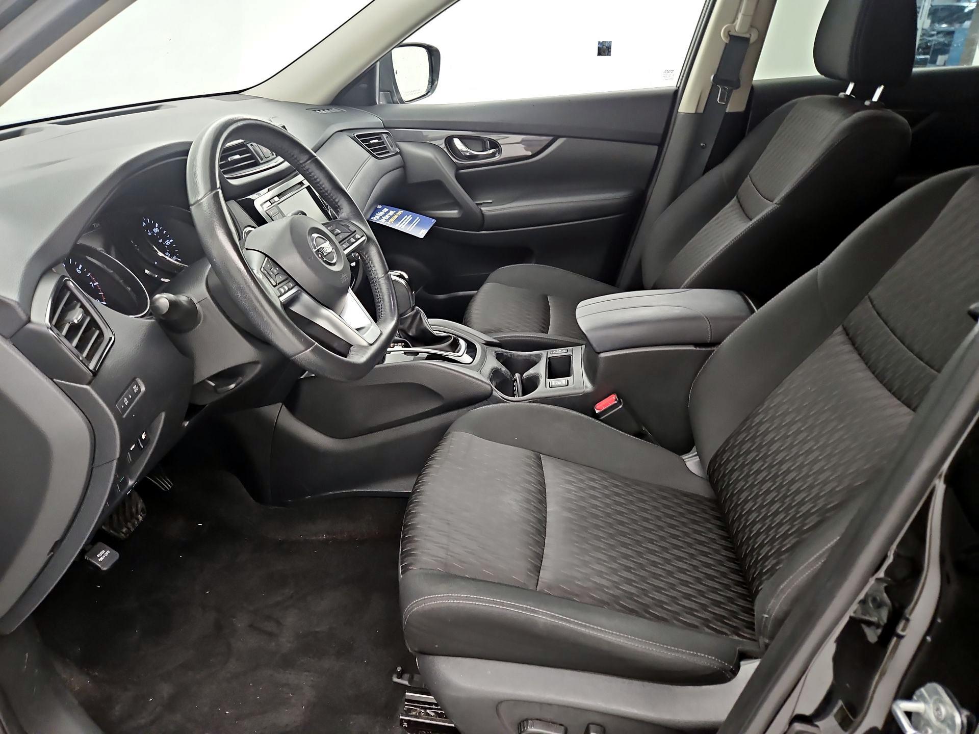 Thumbnail: 2018 Nissan Rogue - 11
