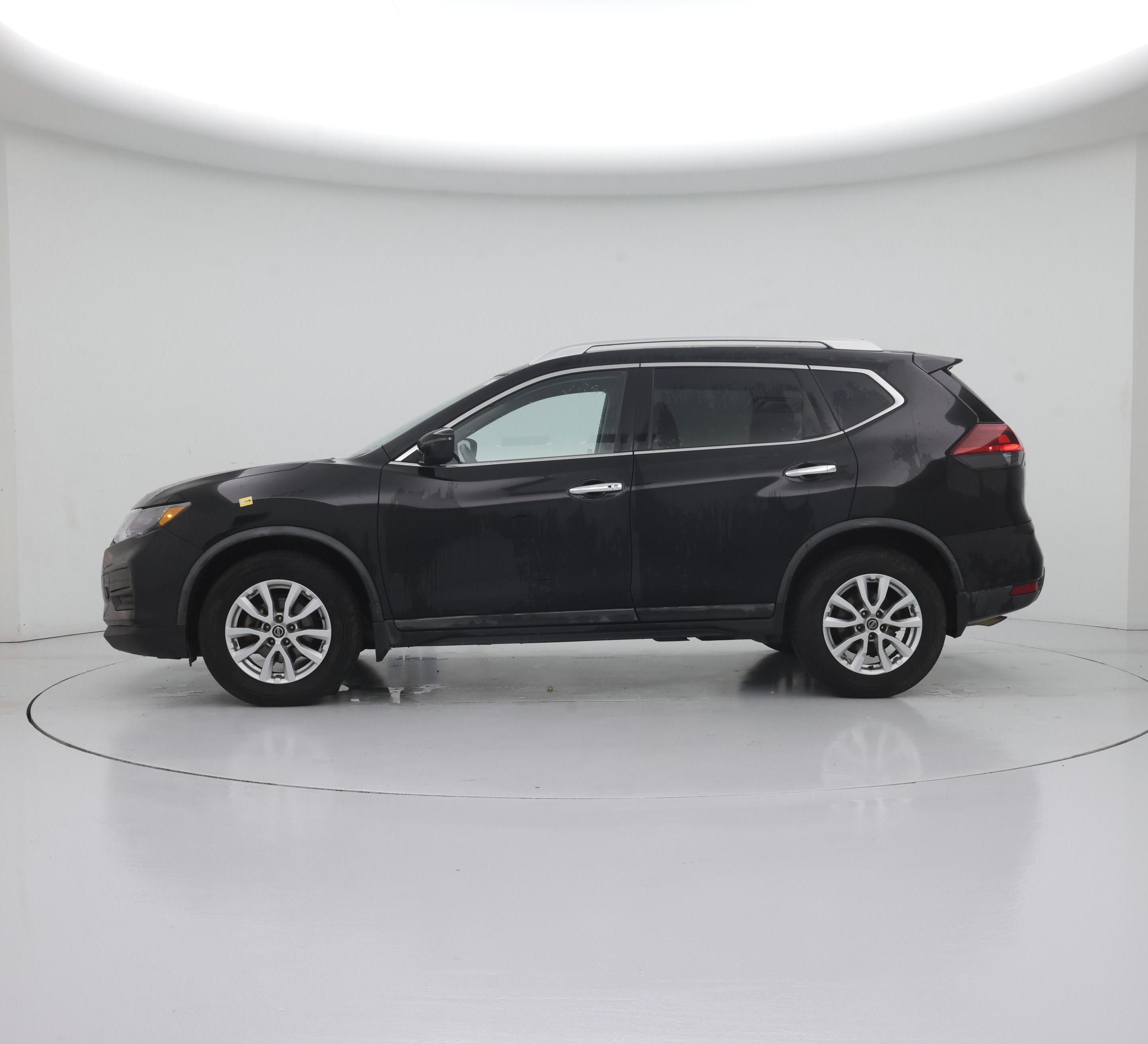Thumbnail: 2018 Nissan Rogue - 3