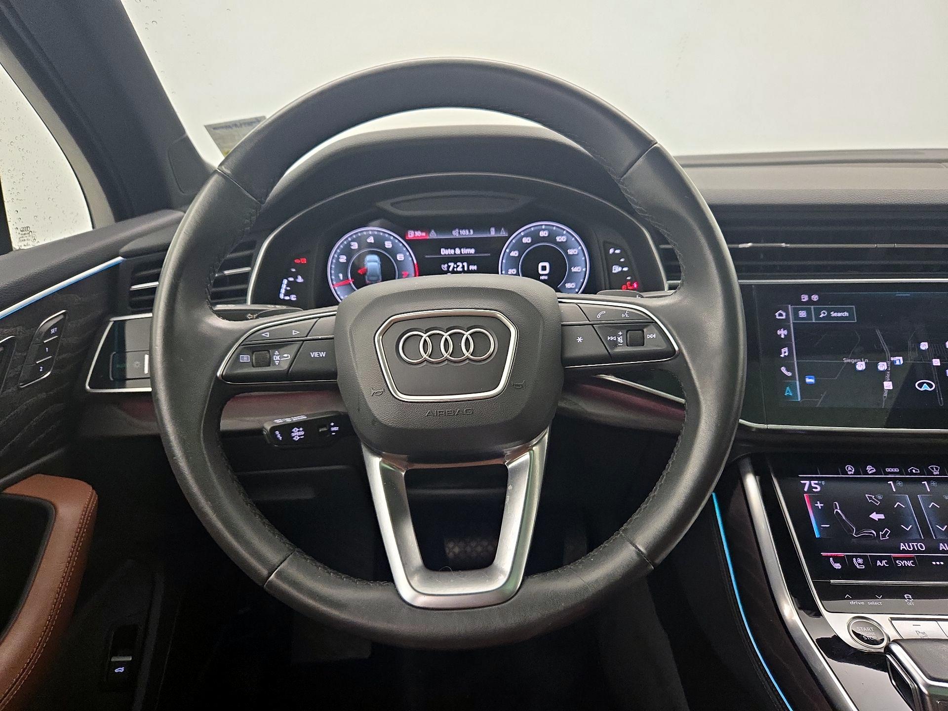 Thumbnail: 2021 Audi Q7 - 10