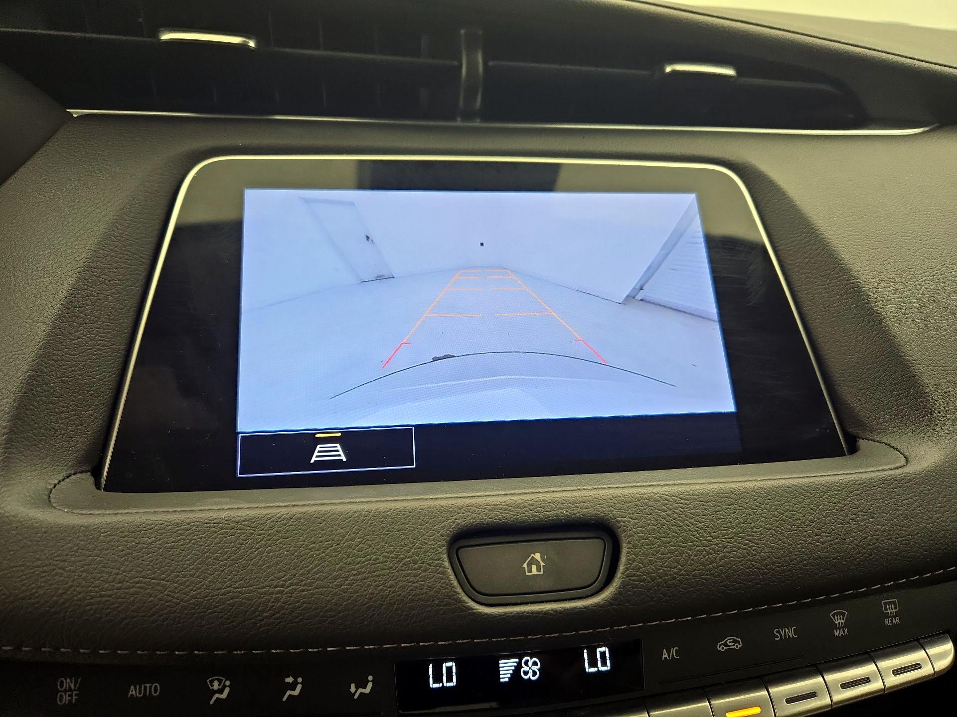 Thumbnail: 2023 Cadillac XT4 - 15