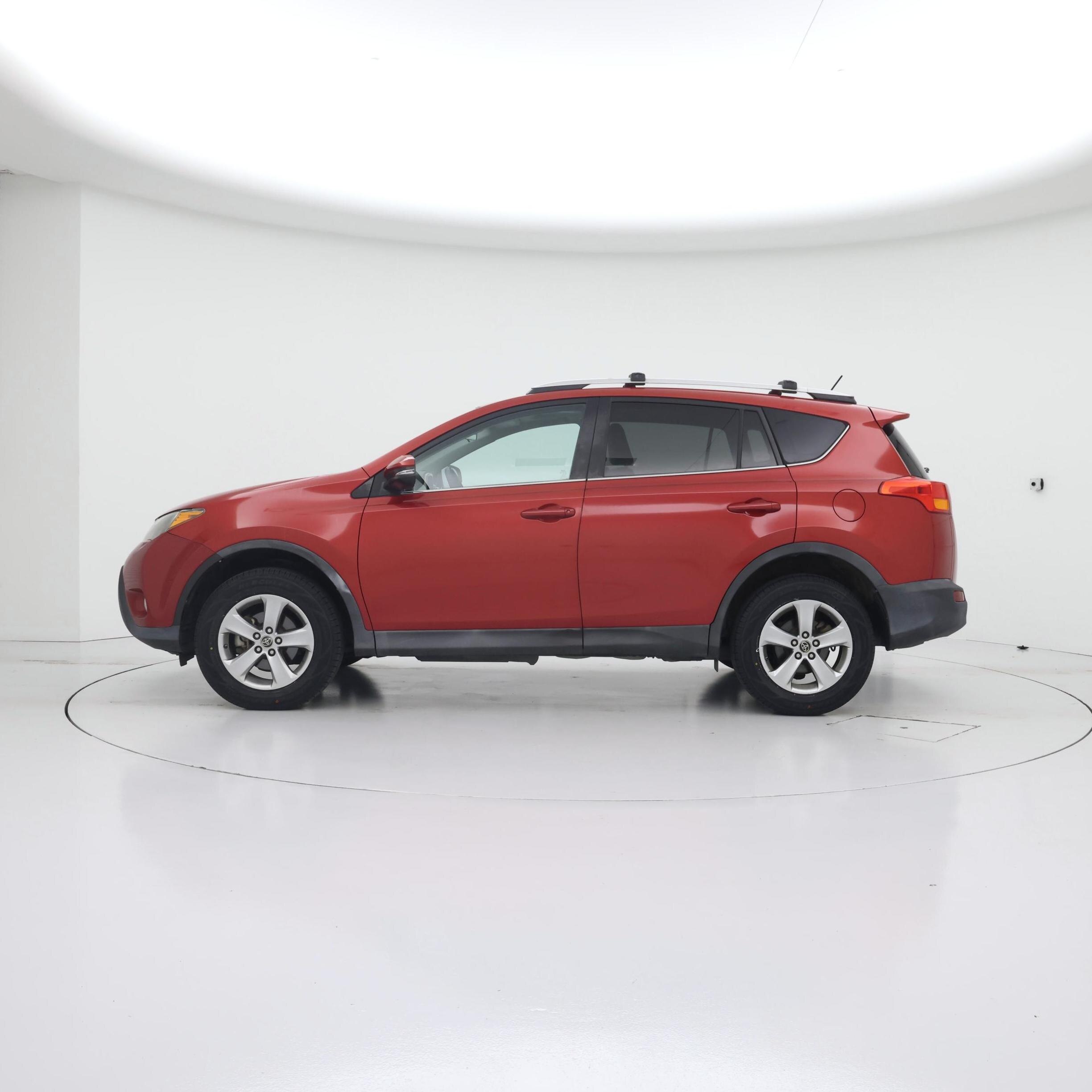 Thumbnail: 2015 Toyota RAV4 - 3