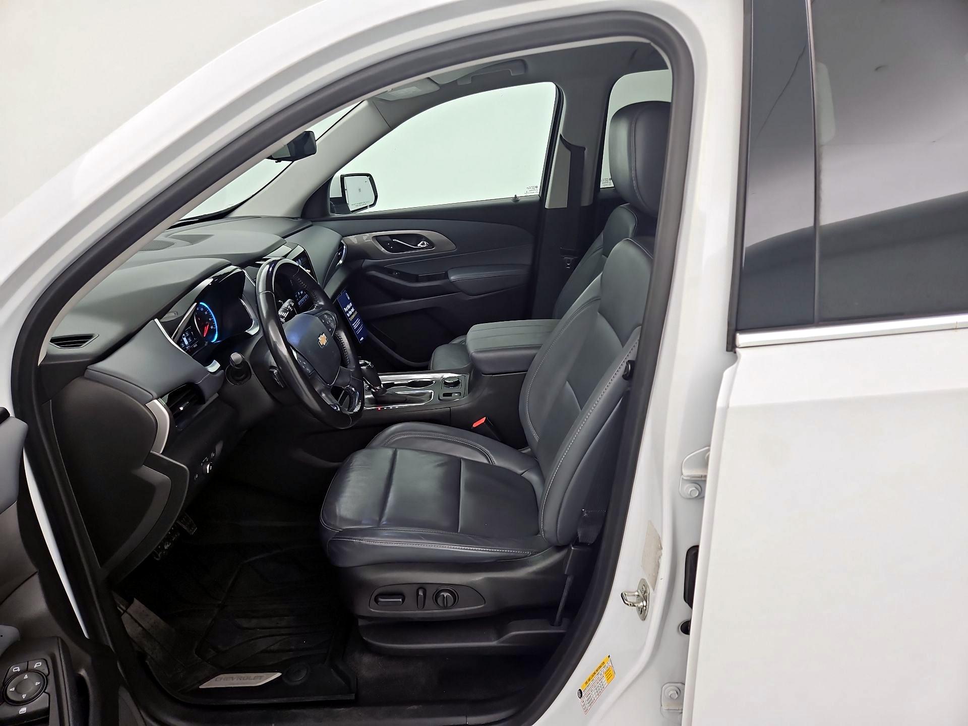 Thumbnail: 2019 Chevrolet Traverse - 11