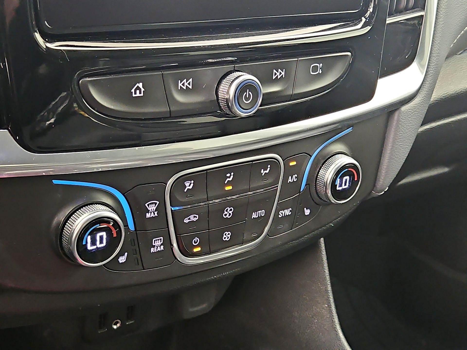 Thumbnail: 2019 Chevrolet Traverse - 17
