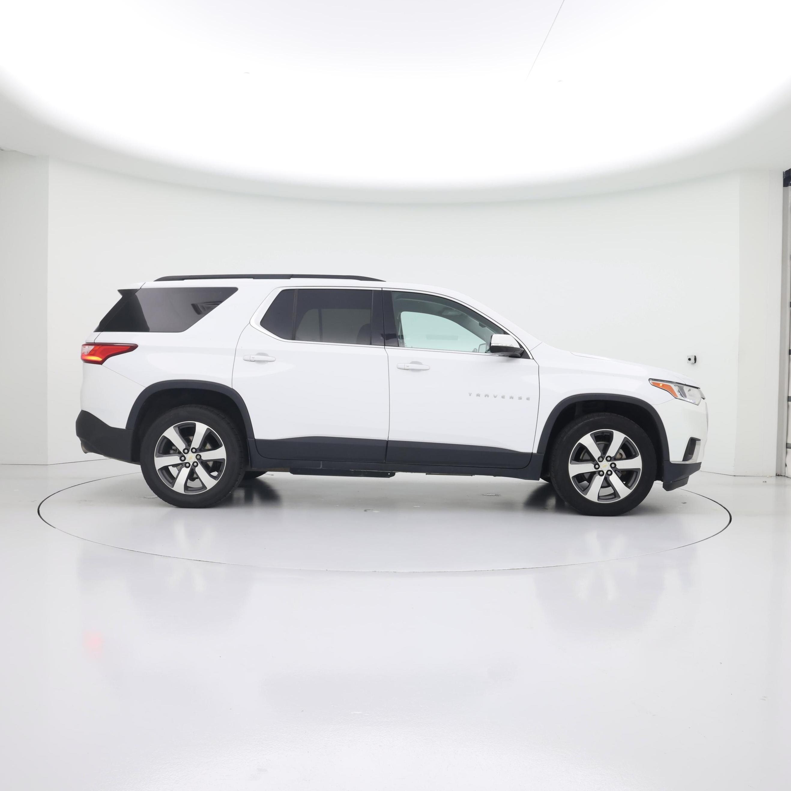 Thumbnail: 2019 Chevrolet Traverse - 7