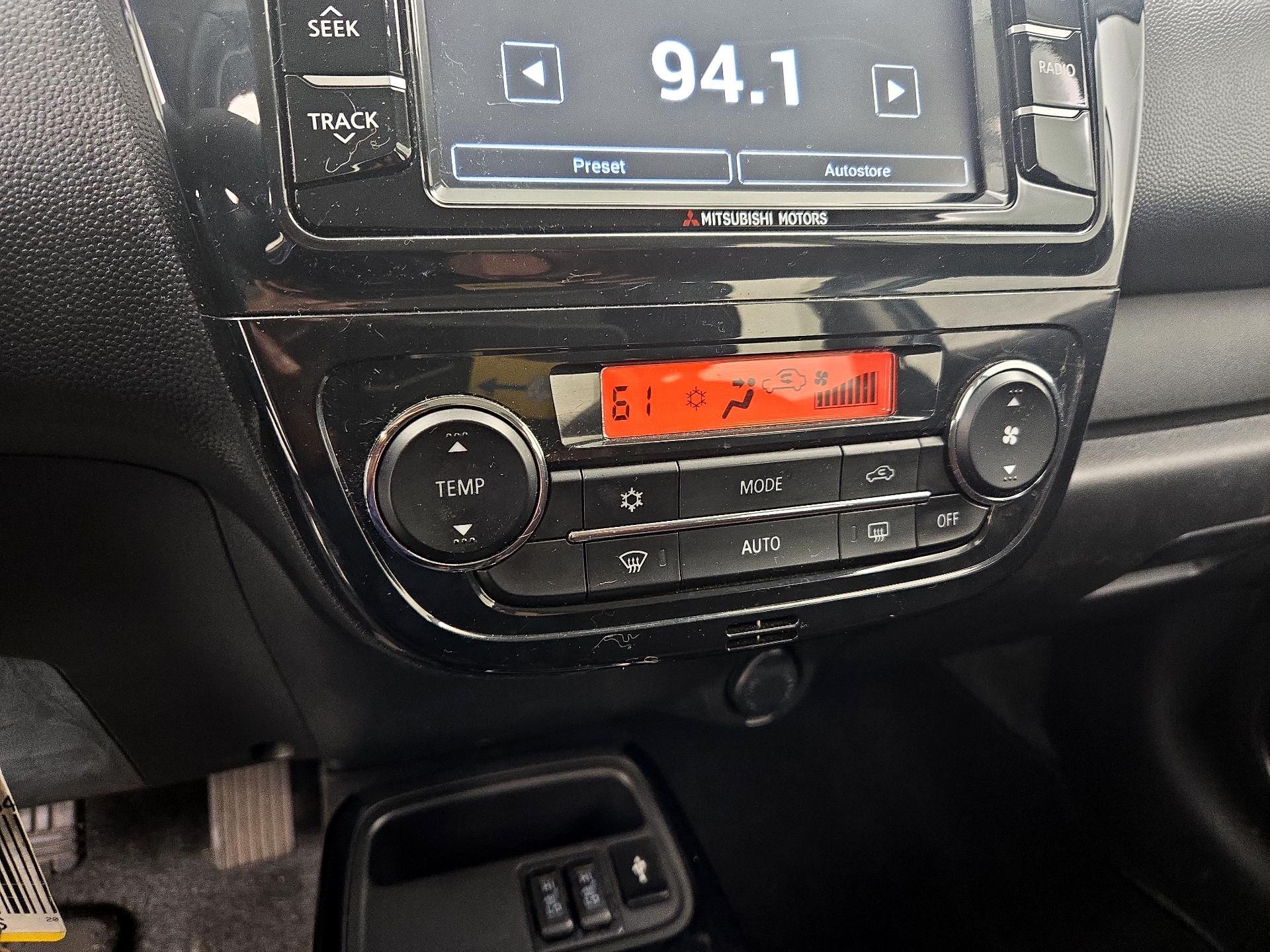 Thumbnail: 2020 Mitsubishi Mirage G4 - 16