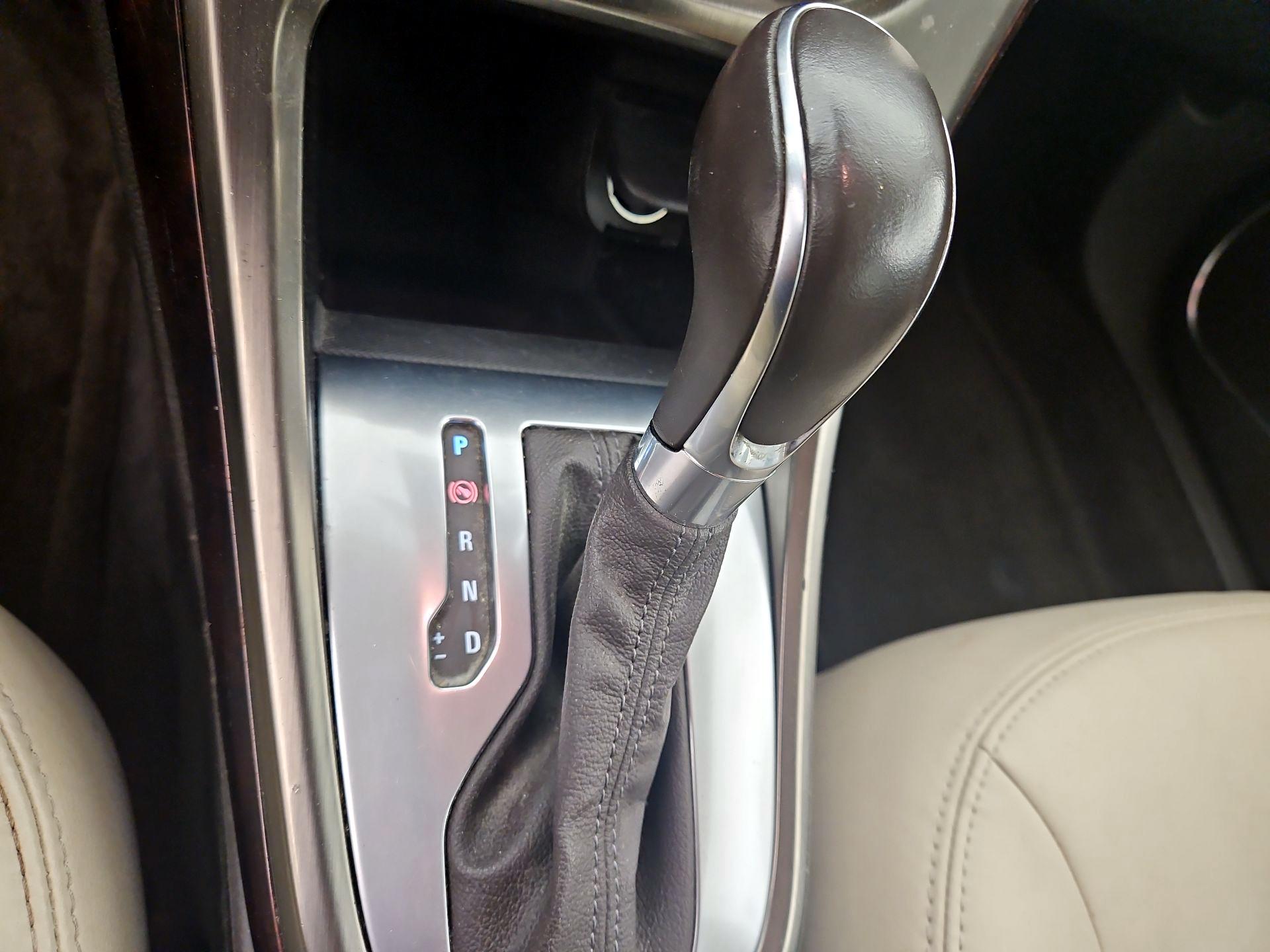 Thumbnail: 2015 Buick Verano - 17