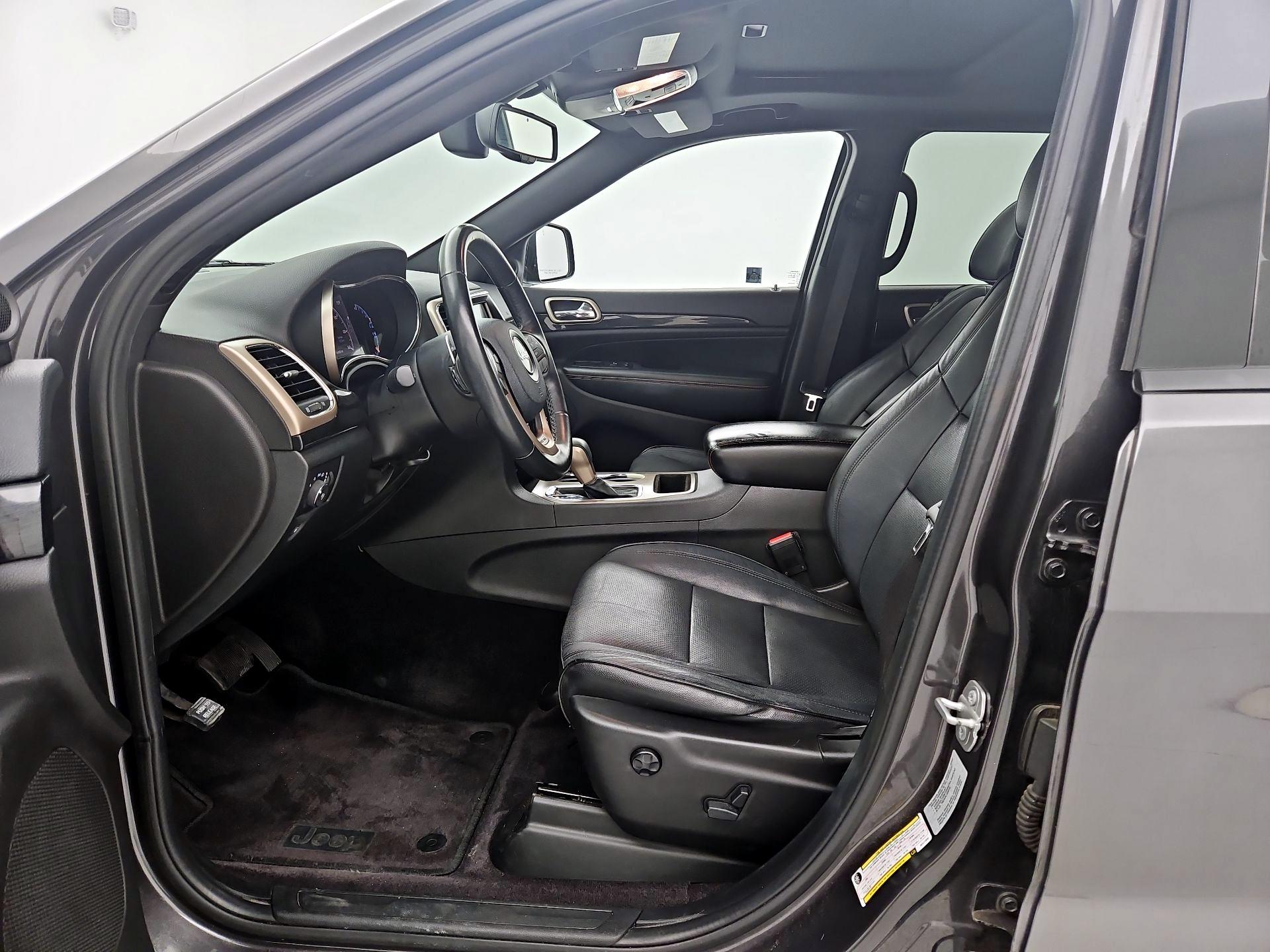 Thumbnail: 2016 Jeep Grand Cherokee - 11