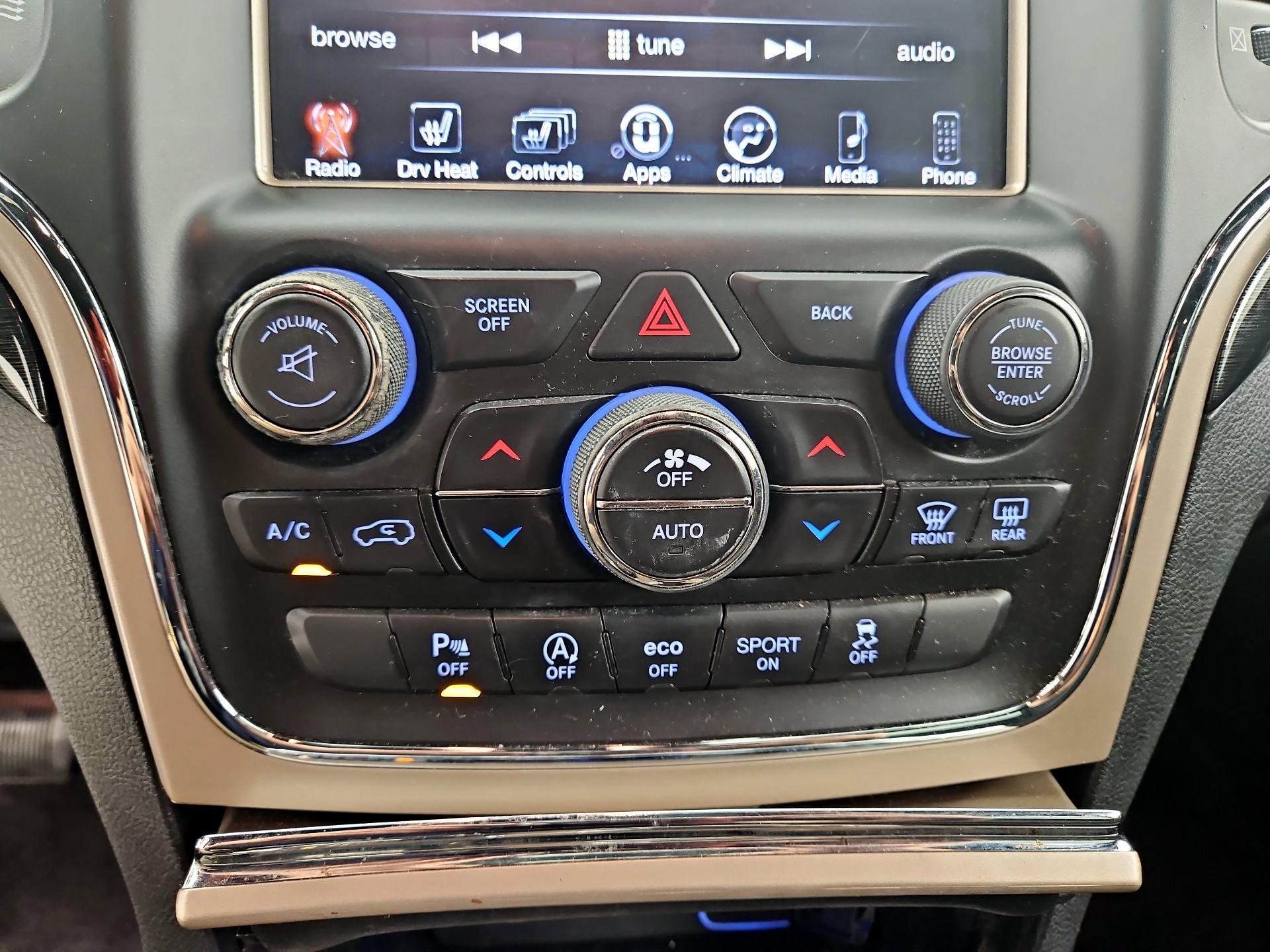 Thumbnail: 2016 Jeep Grand Cherokee - 16