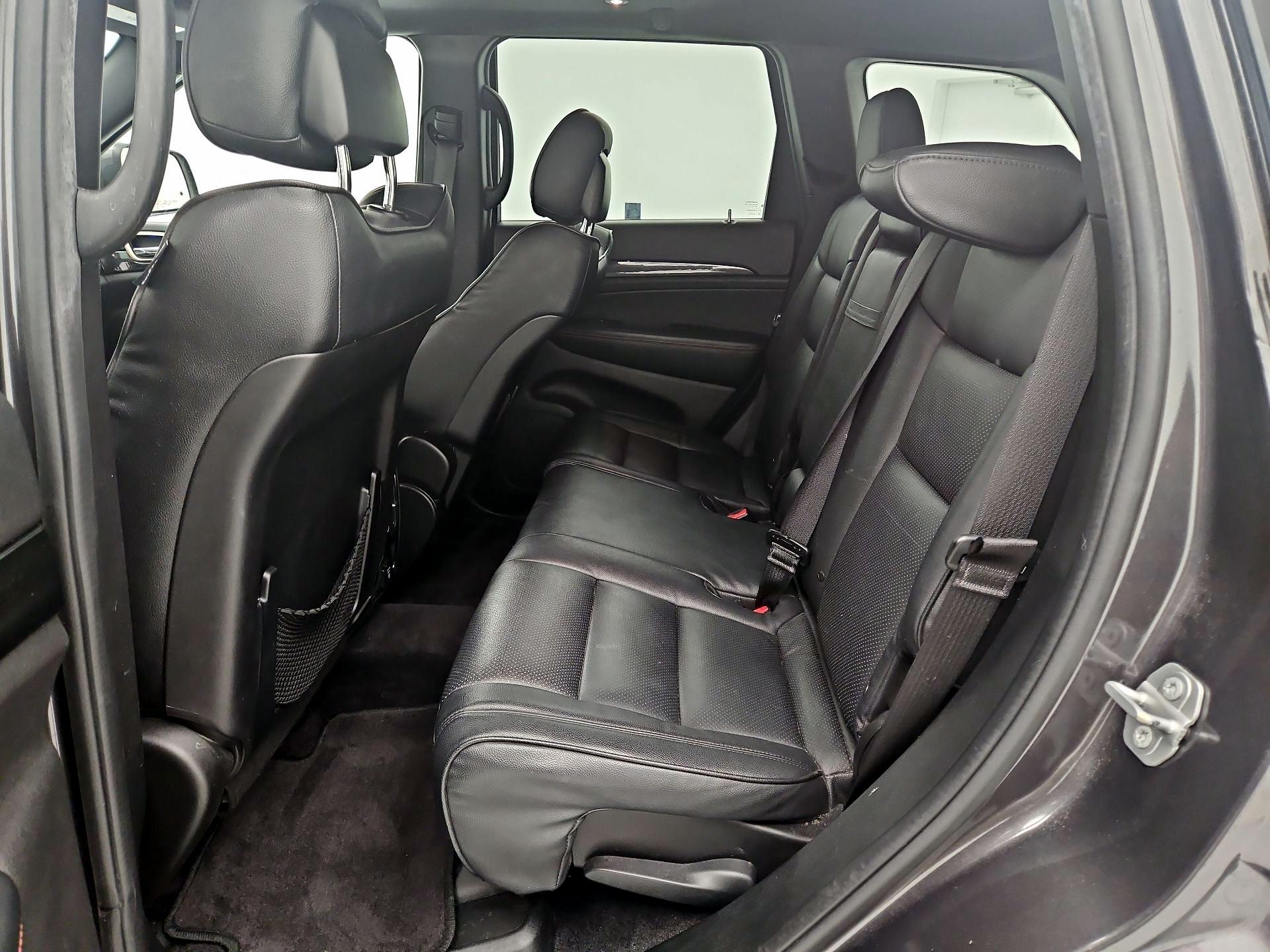 Thumbnail: 2016 Jeep Grand Cherokee - 20