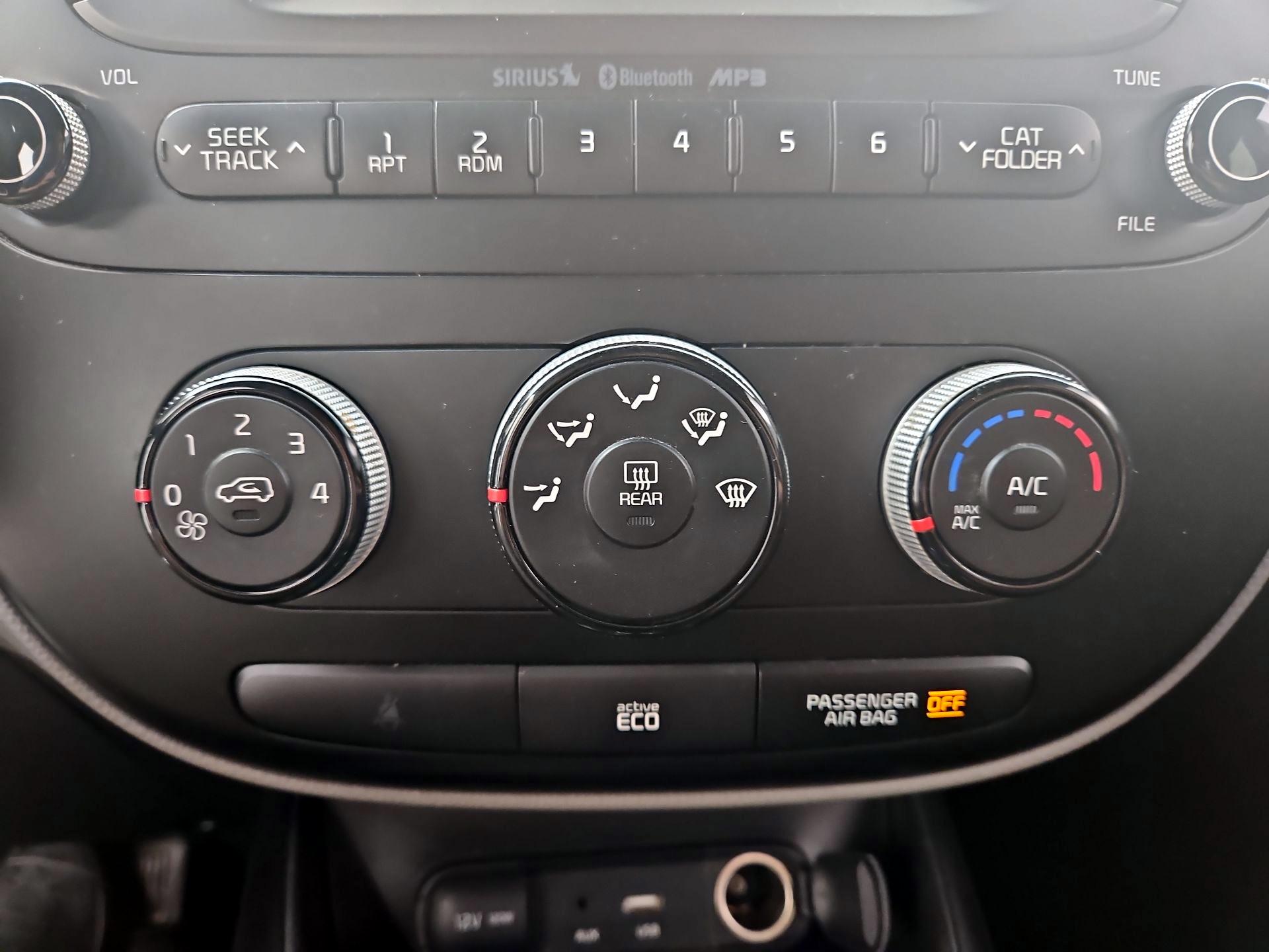 Thumbnail: 2016 Kia Soul - 15