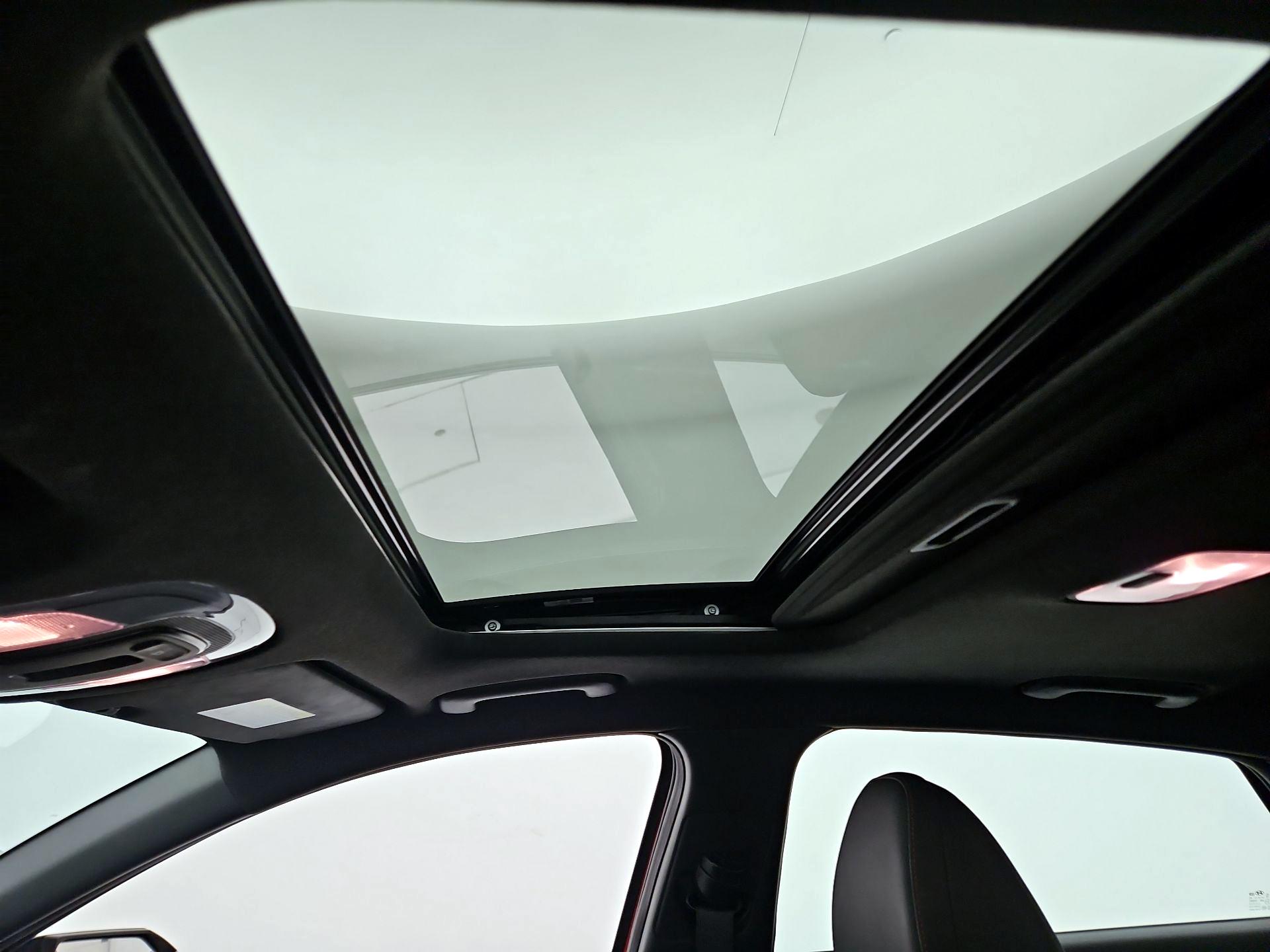 Thumbnail: 2022 Hyundai Elantra - 19