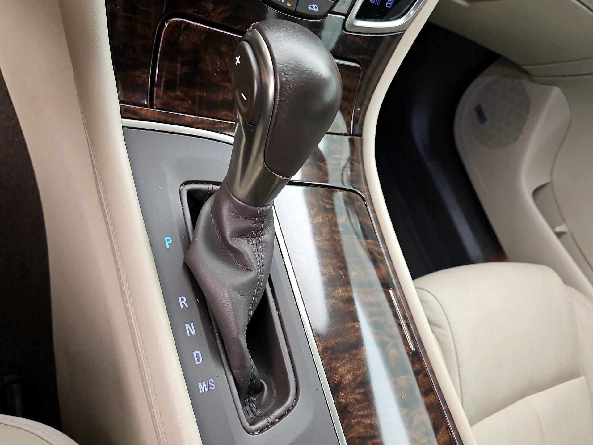 Thumbnail: 2014 Buick LaCrosse - 17