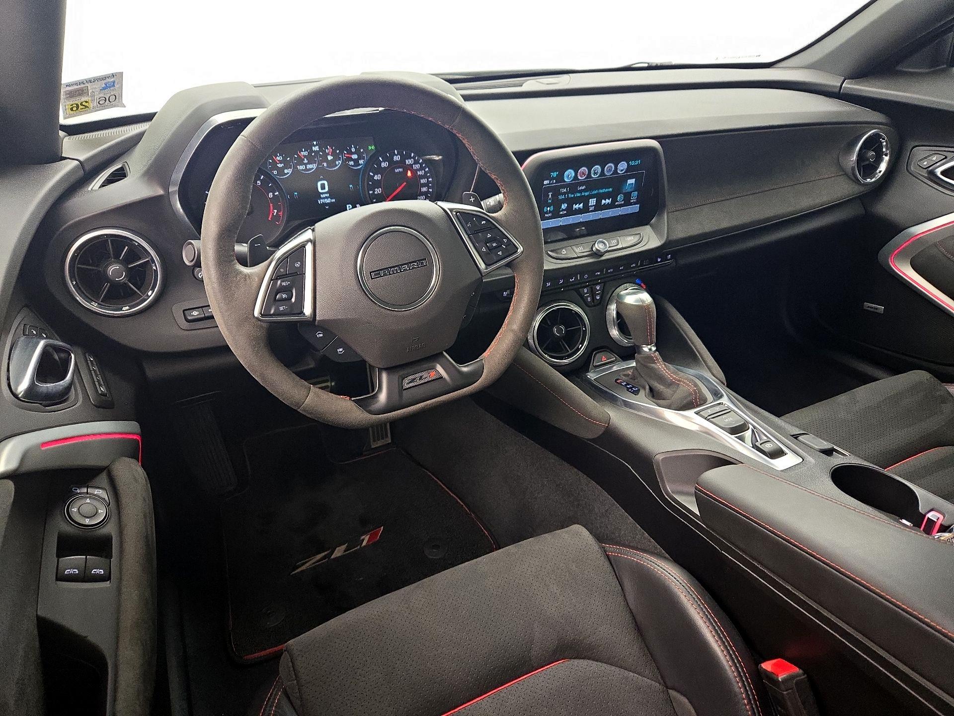 Thumbnail: 2018 Chevrolet Camaro - 9