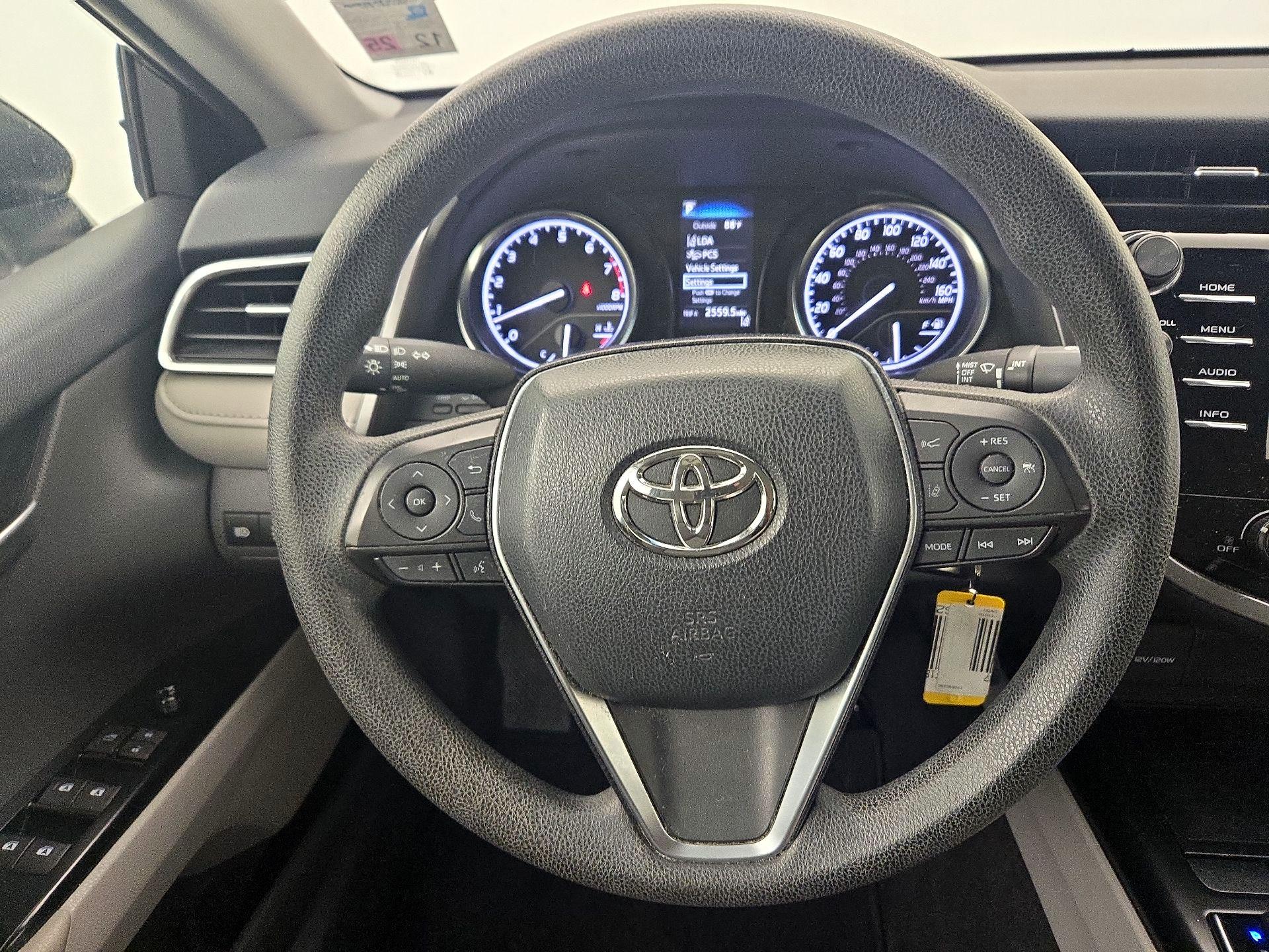 Thumbnail: 2018 Toyota Camry - 10