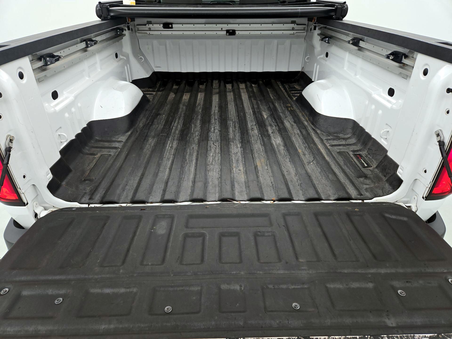 Thumbnail: 2016 Chevrolet Colorado - 20
