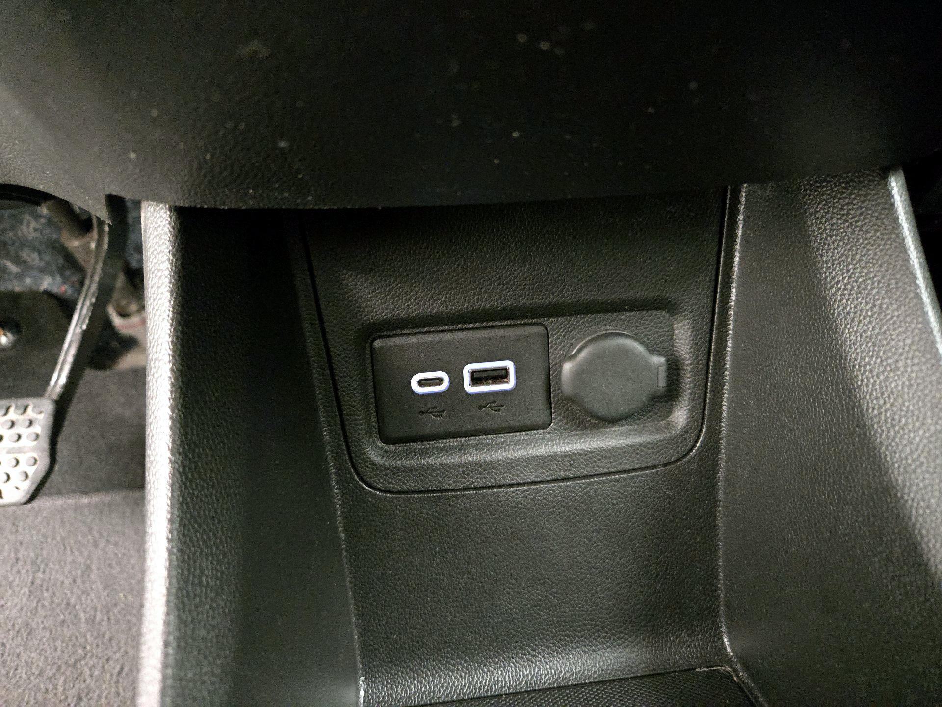 Thumbnail: 2019 Chevrolet Spark - 18