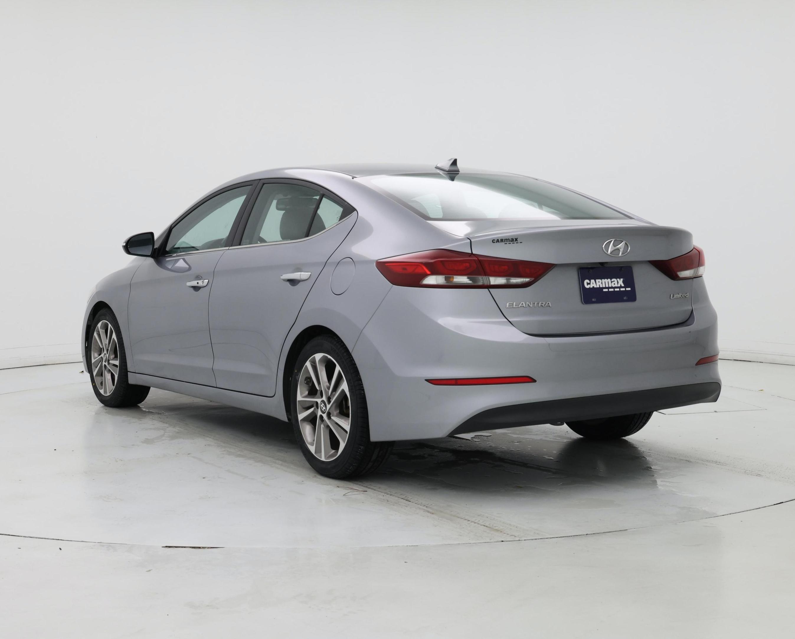 Thumbnail: 2017 Hyundai Elantra - 2