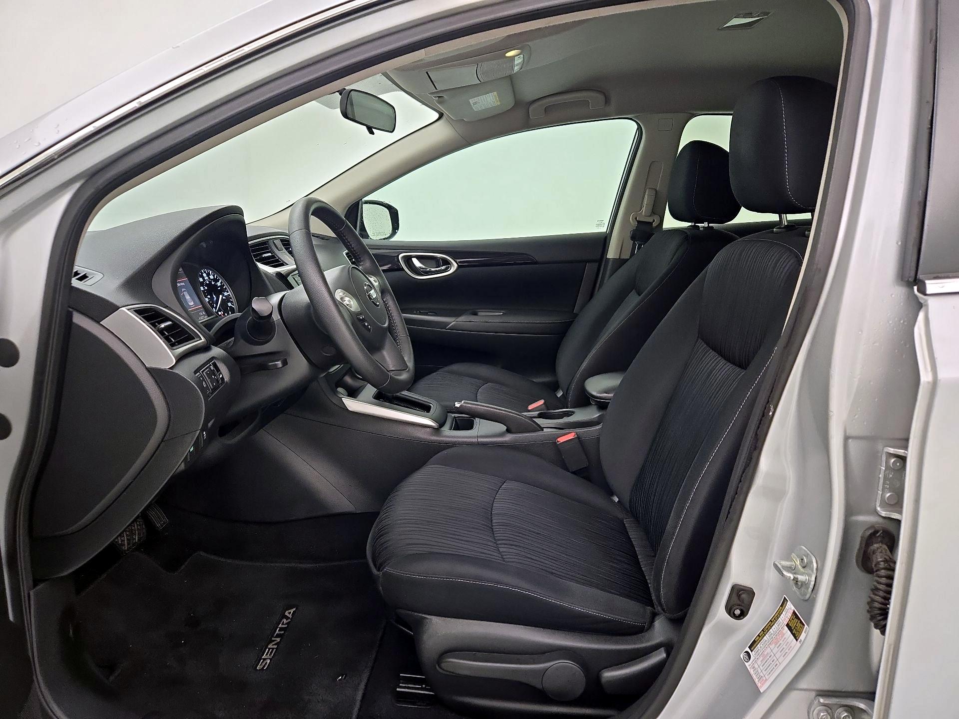 Thumbnail: 2019 Nissan Sentra - 11