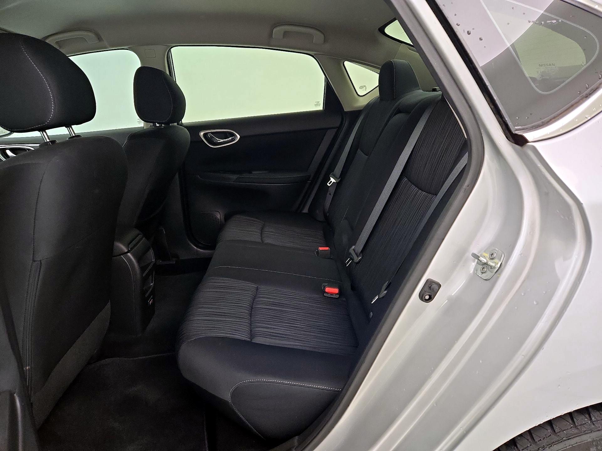 Thumbnail: 2019 Nissan Sentra - 19
