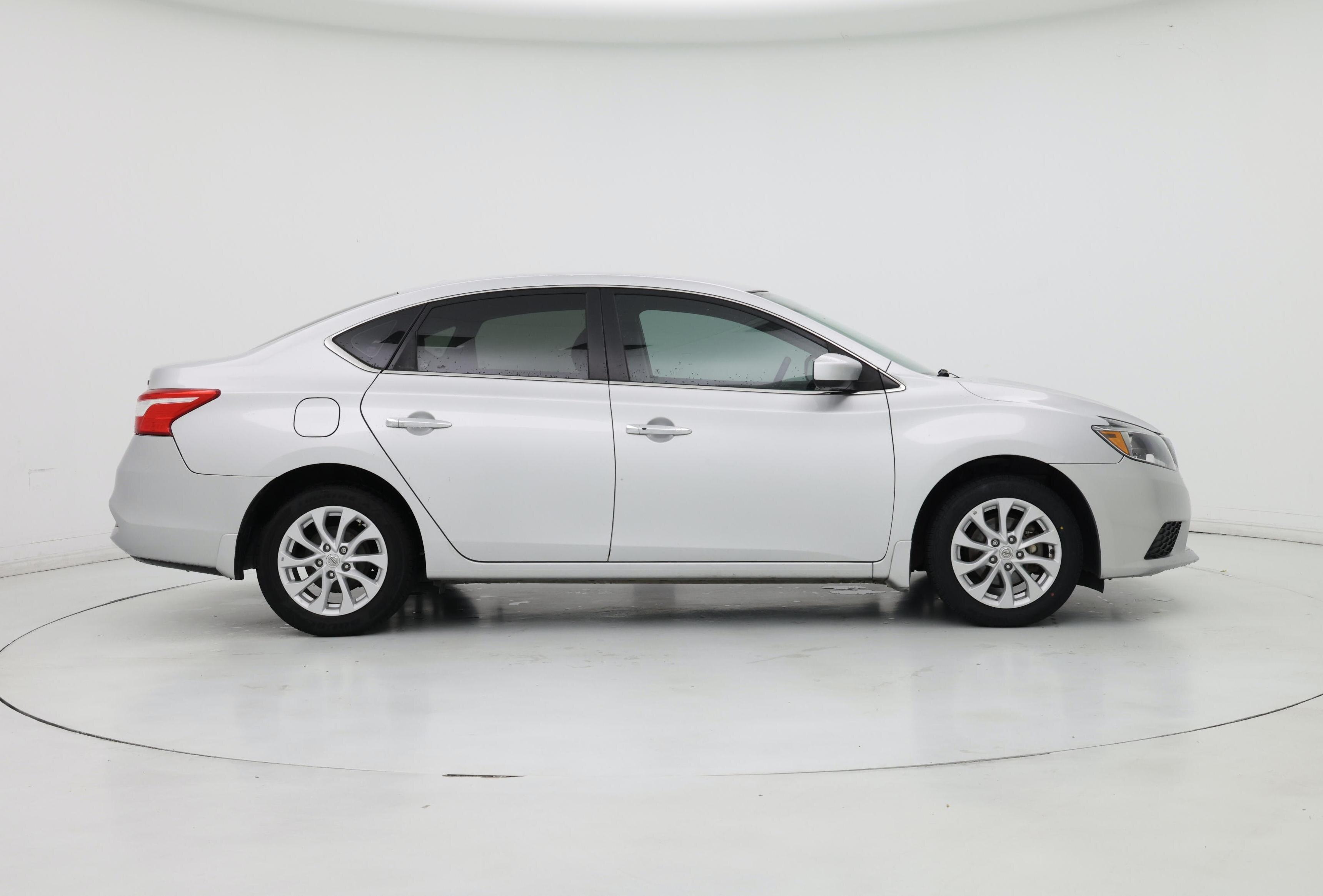 Thumbnail: 2019 Nissan Sentra - 7
