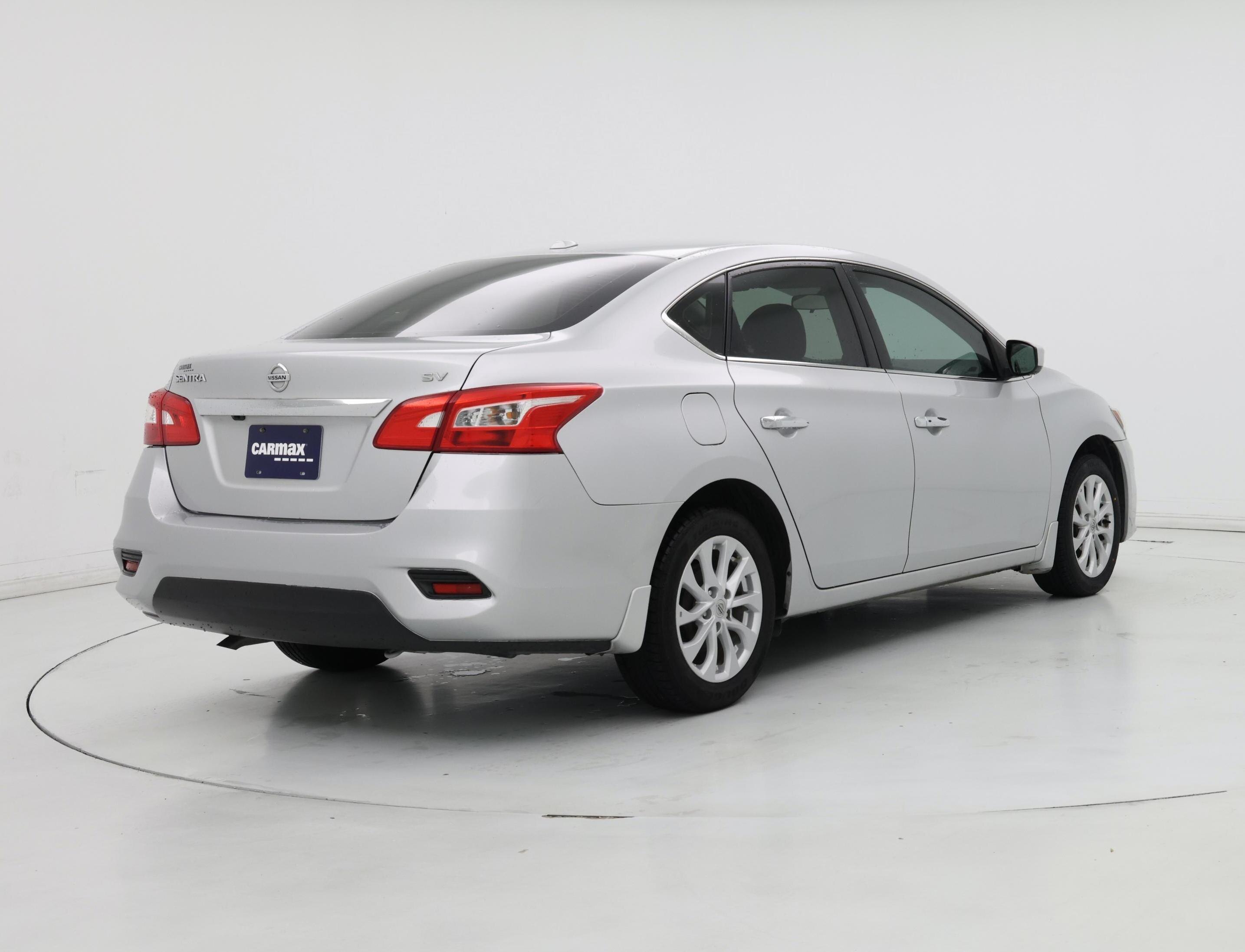 Thumbnail: 2019 Nissan Sentra - 8