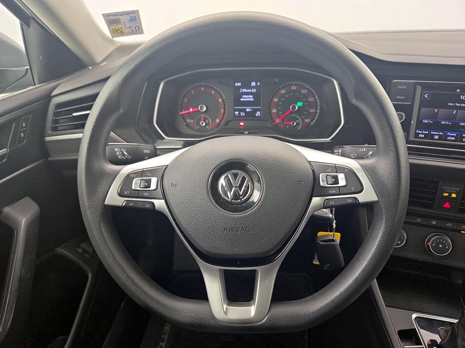Thumbnail: 2021 Volkswagen Jetta - 10