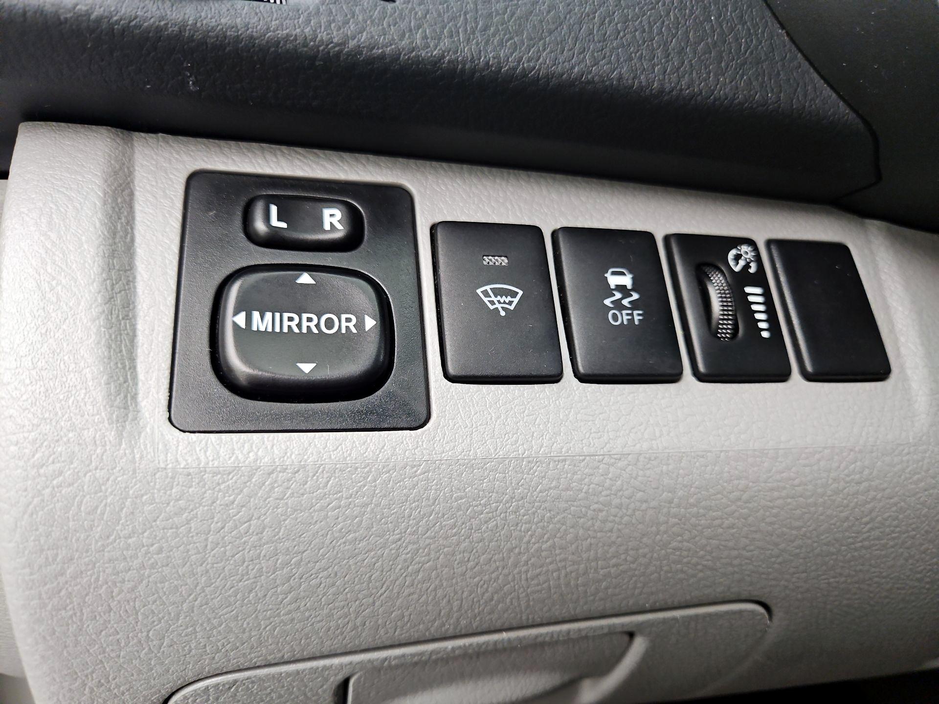 Thumbnail: 2013 Toyota Highlander - 13