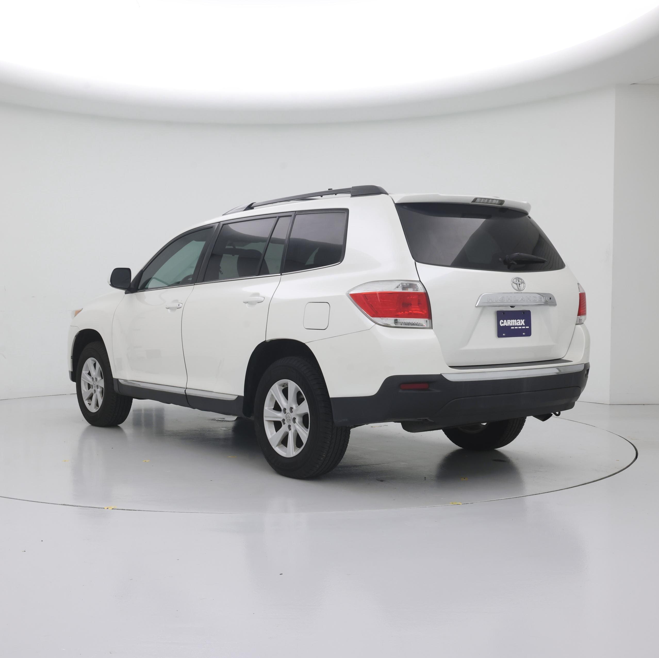 Thumbnail: 2013 Toyota Highlander - 2