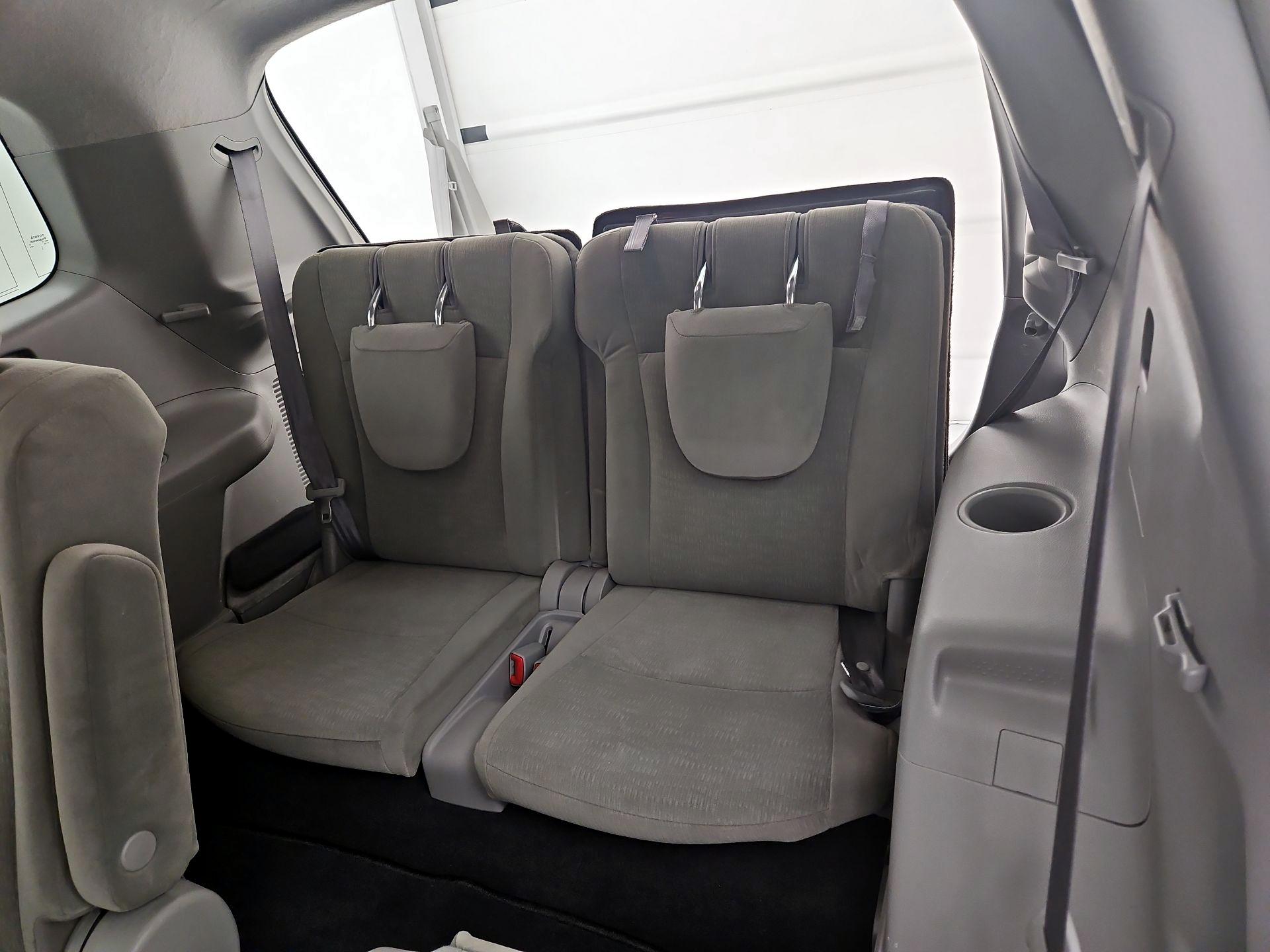 Thumbnail: 2013 Toyota Highlander - 20
