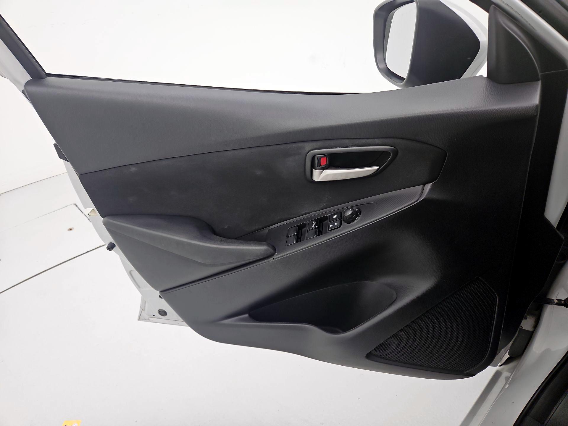 Thumbnail: 2019 Toyota Yaris - 12
