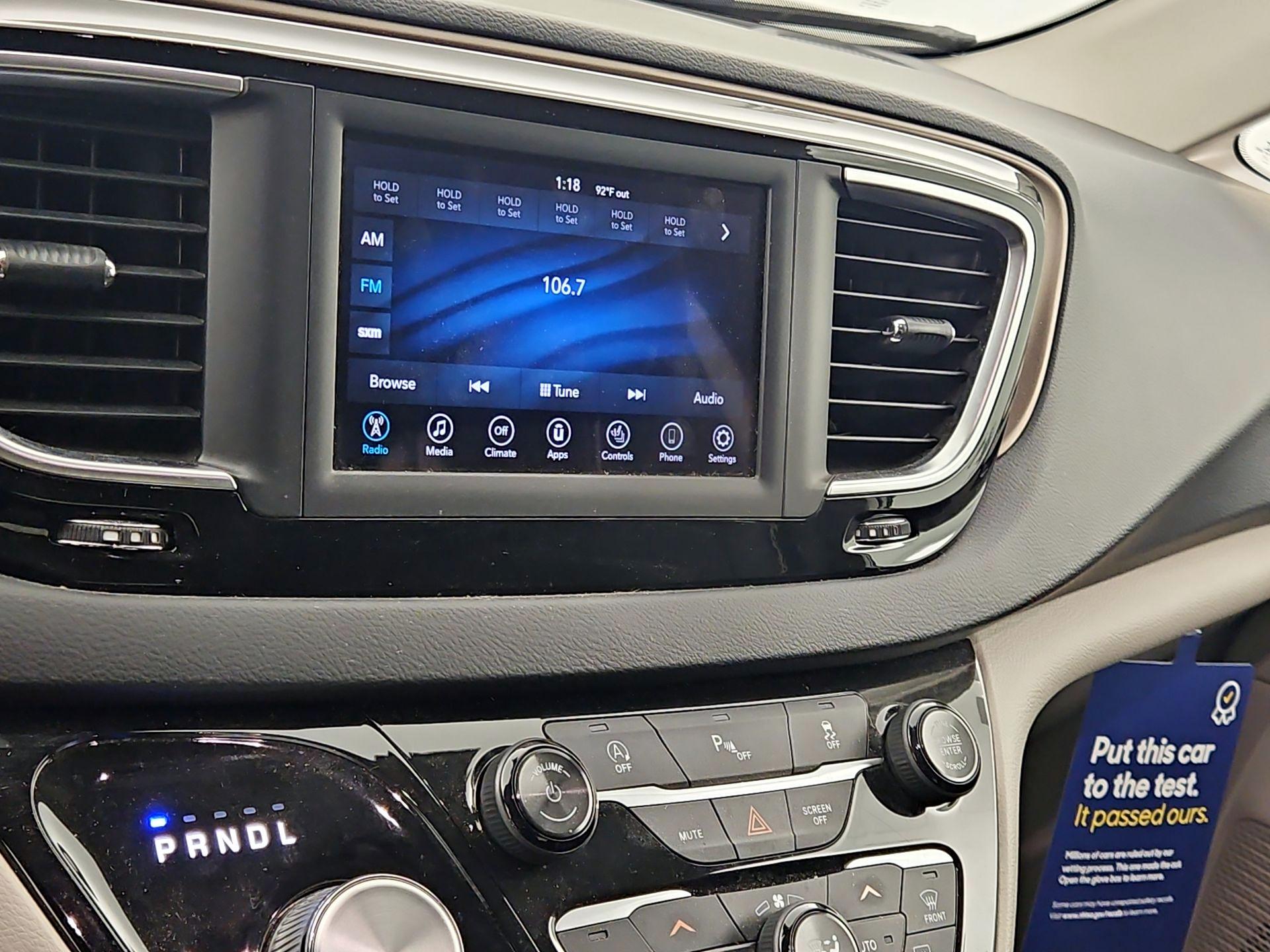 Thumbnail: 2018 Chrysler Pacifica - 15