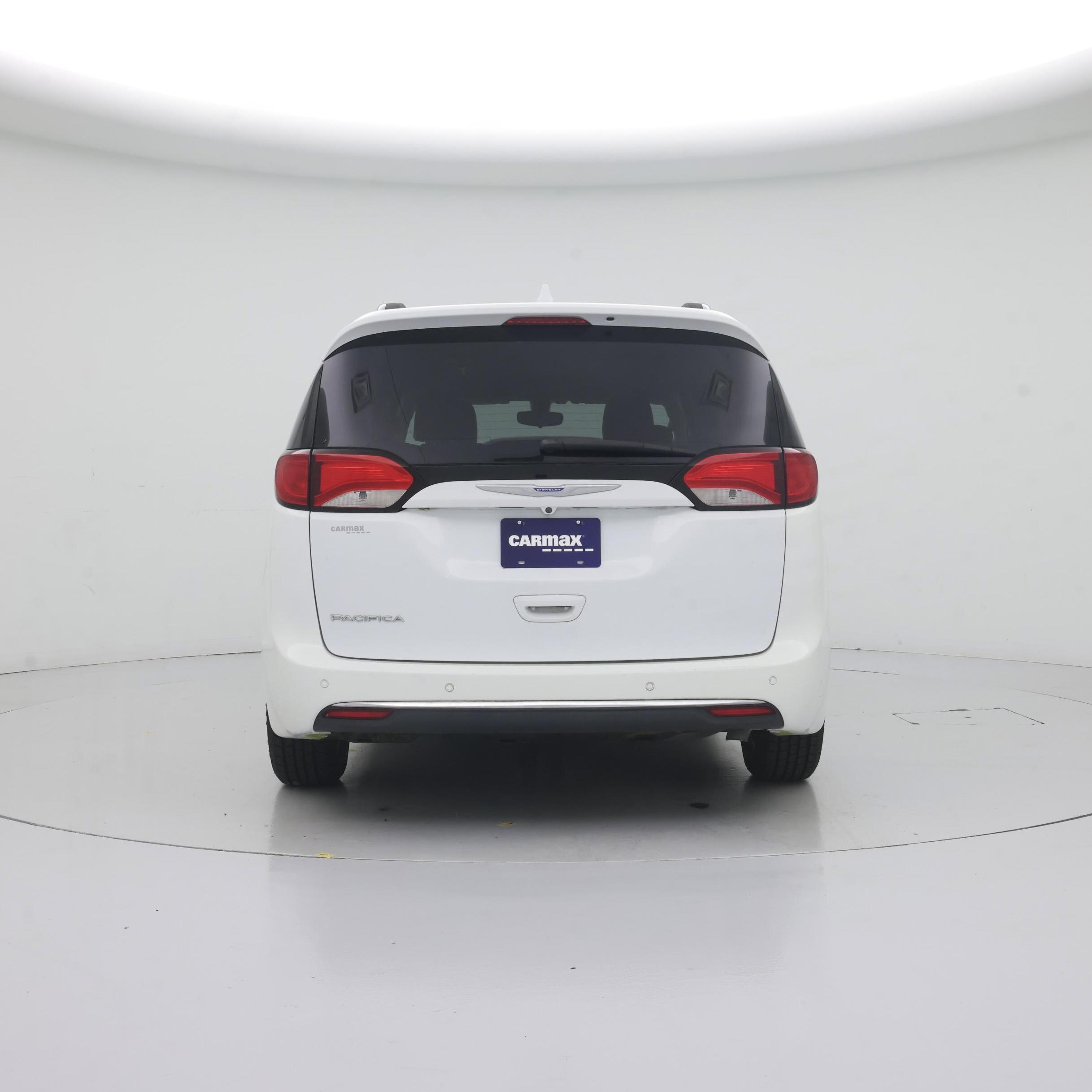 Thumbnail: 2018 Chrysler Pacifica - 6