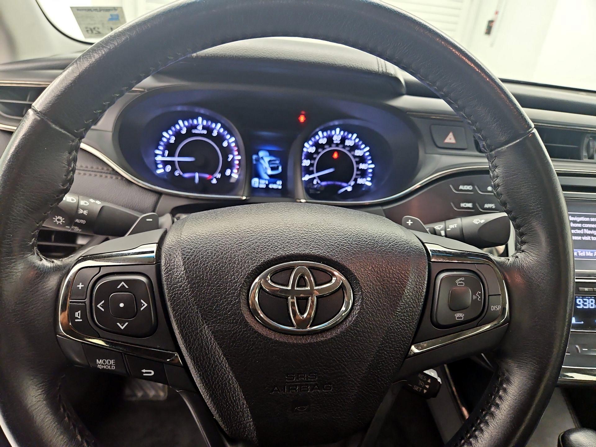 Thumbnail: 2016 Toyota Avalon - 10