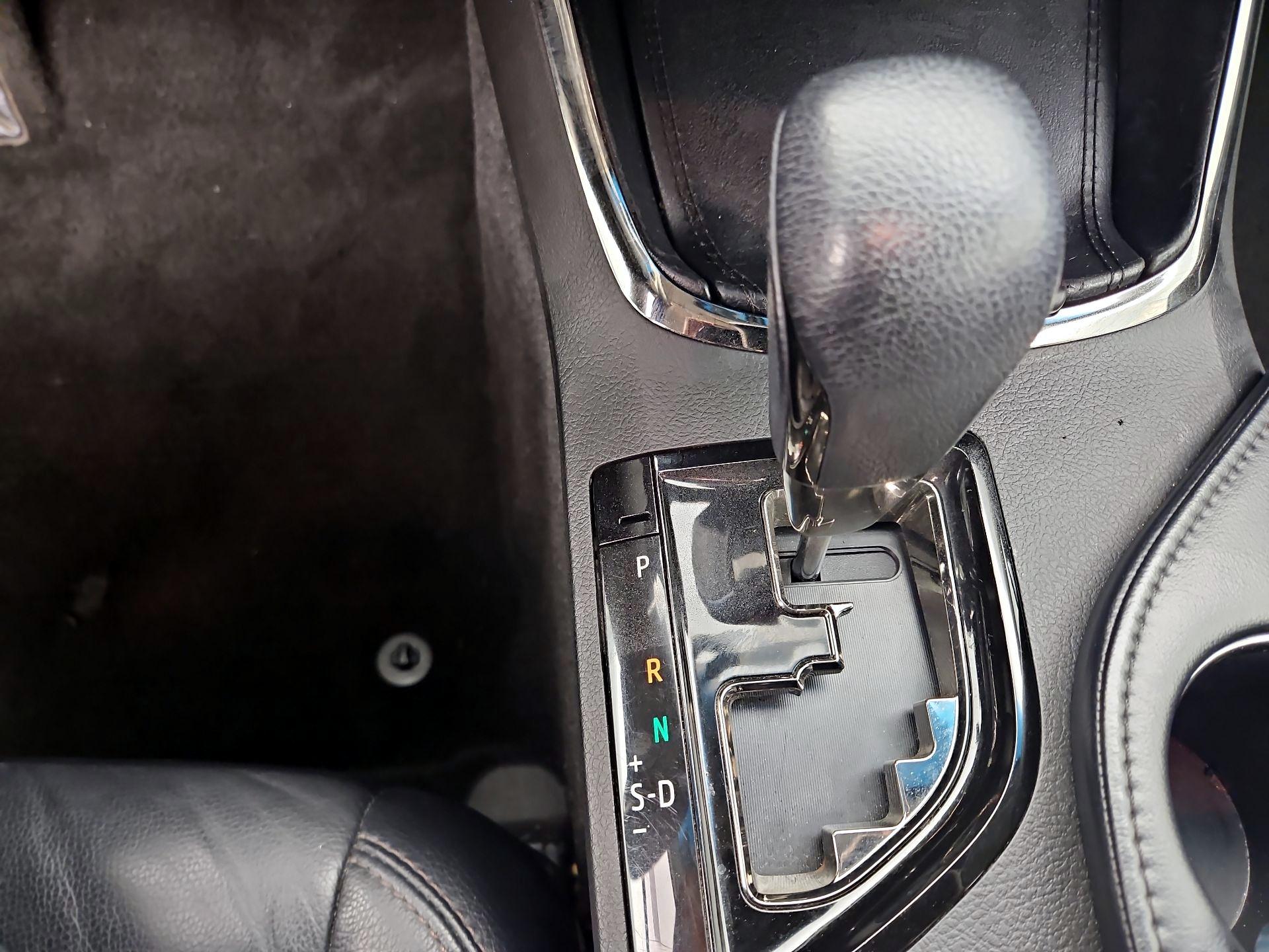 Thumbnail: 2016 Toyota Avalon - 18