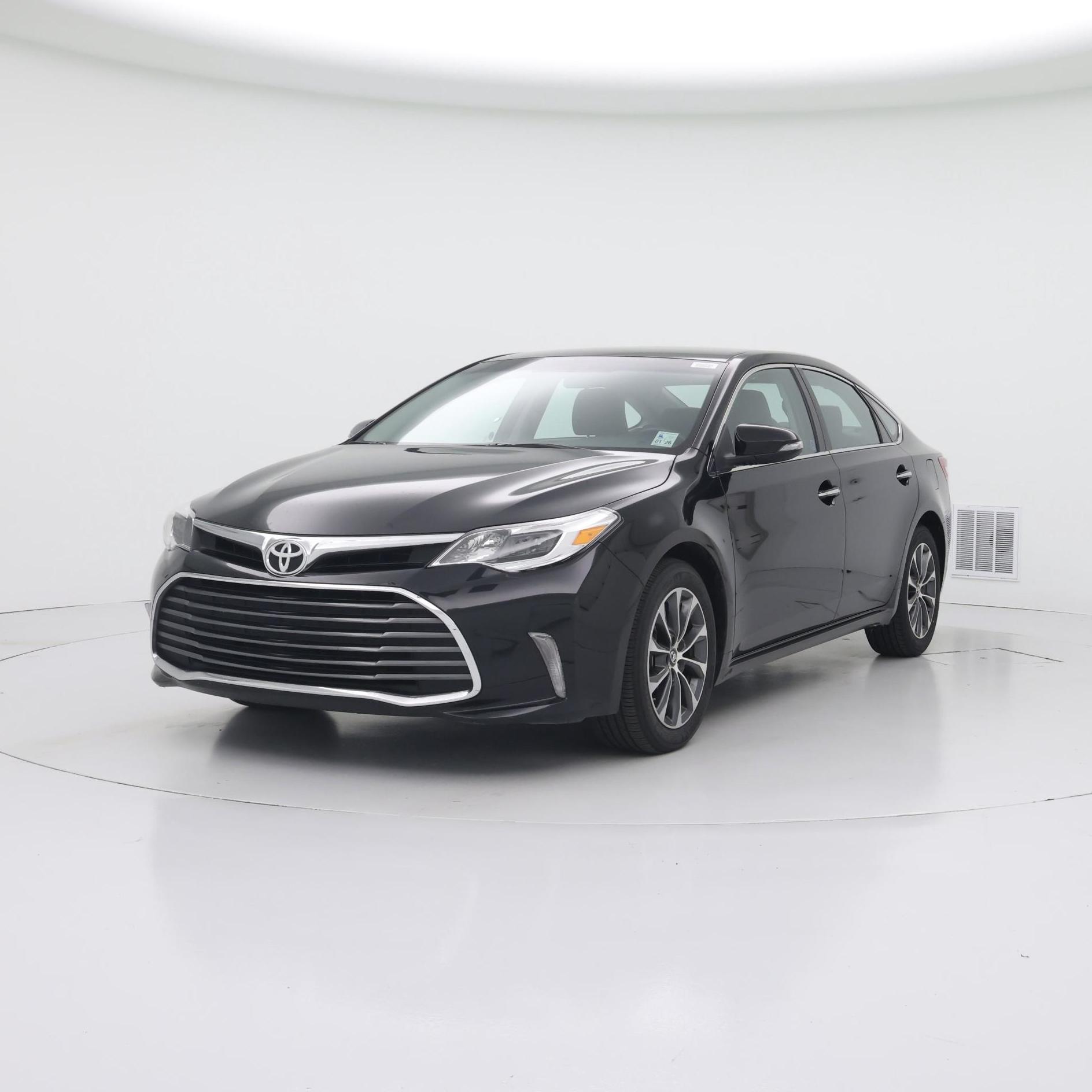 Thumbnail: 2016 Toyota Avalon - 4