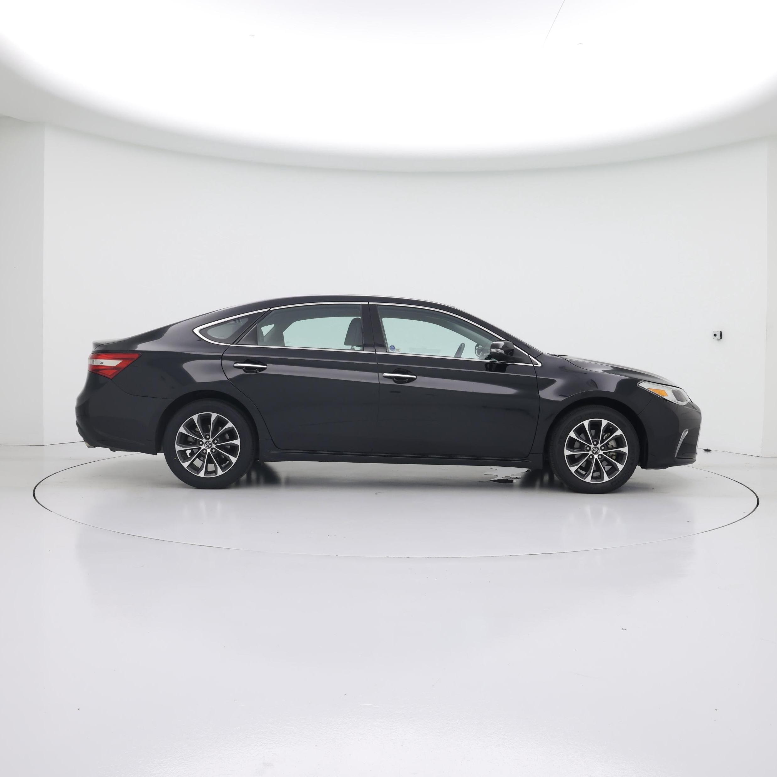 Thumbnail: 2016 Toyota Avalon - 7