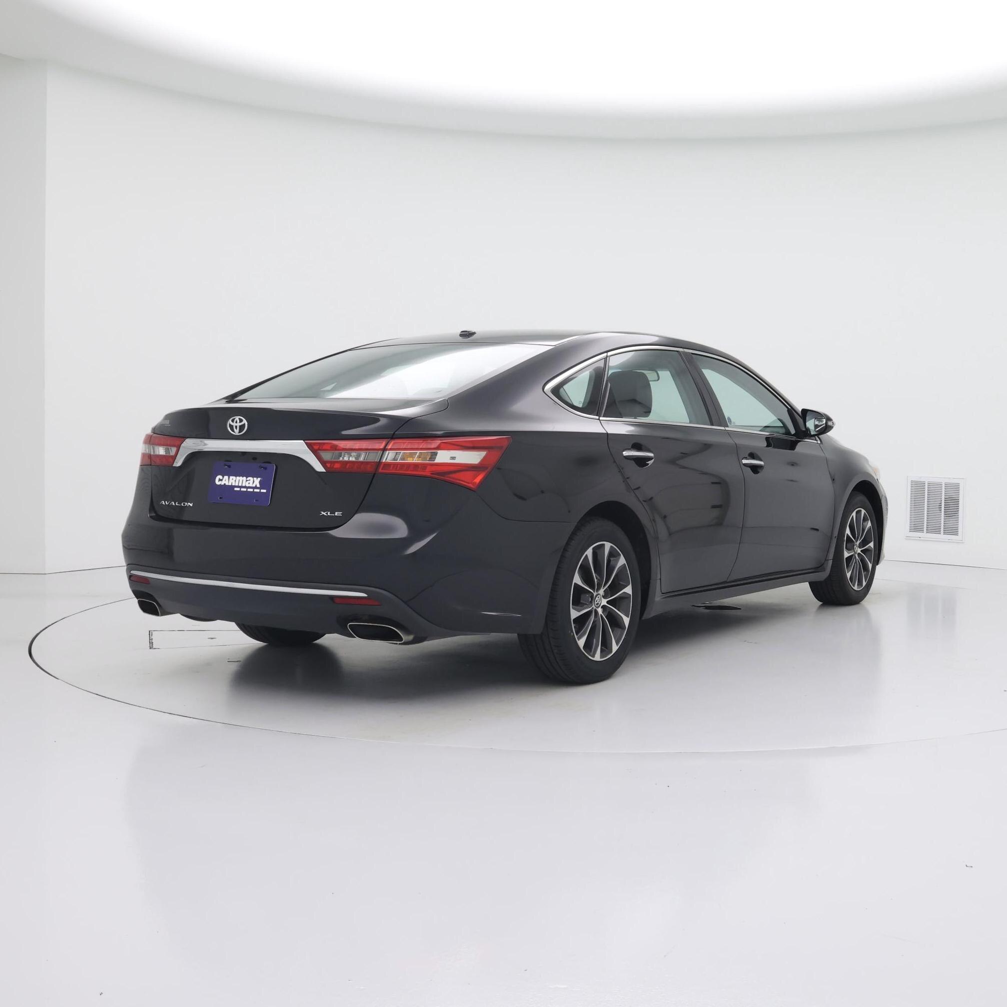 Thumbnail: 2016 Toyota Avalon - 8