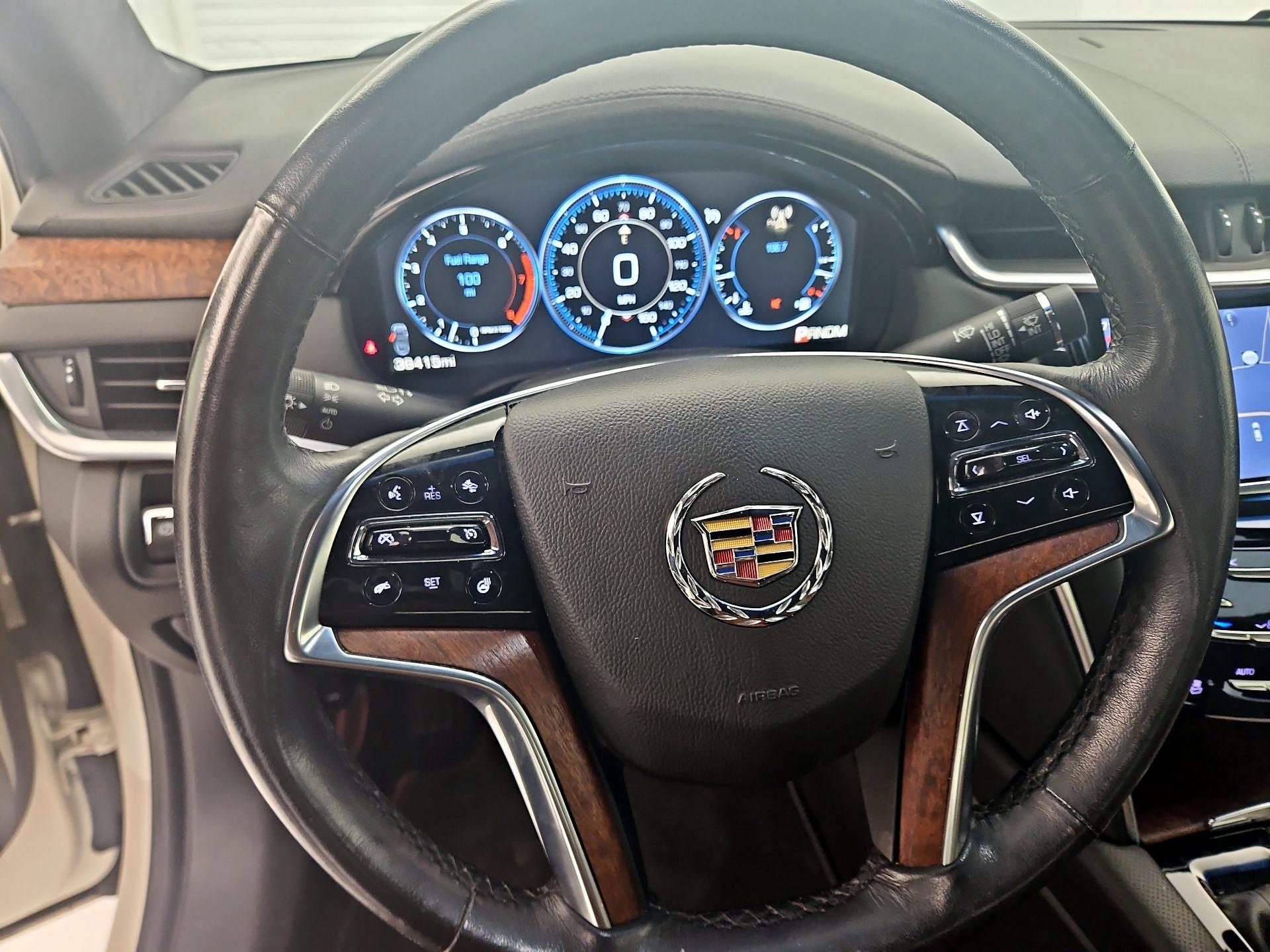 Thumbnail: 2015 Cadillac XTS - 10